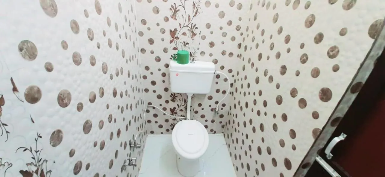 Bathroom in Luxmi Hotel