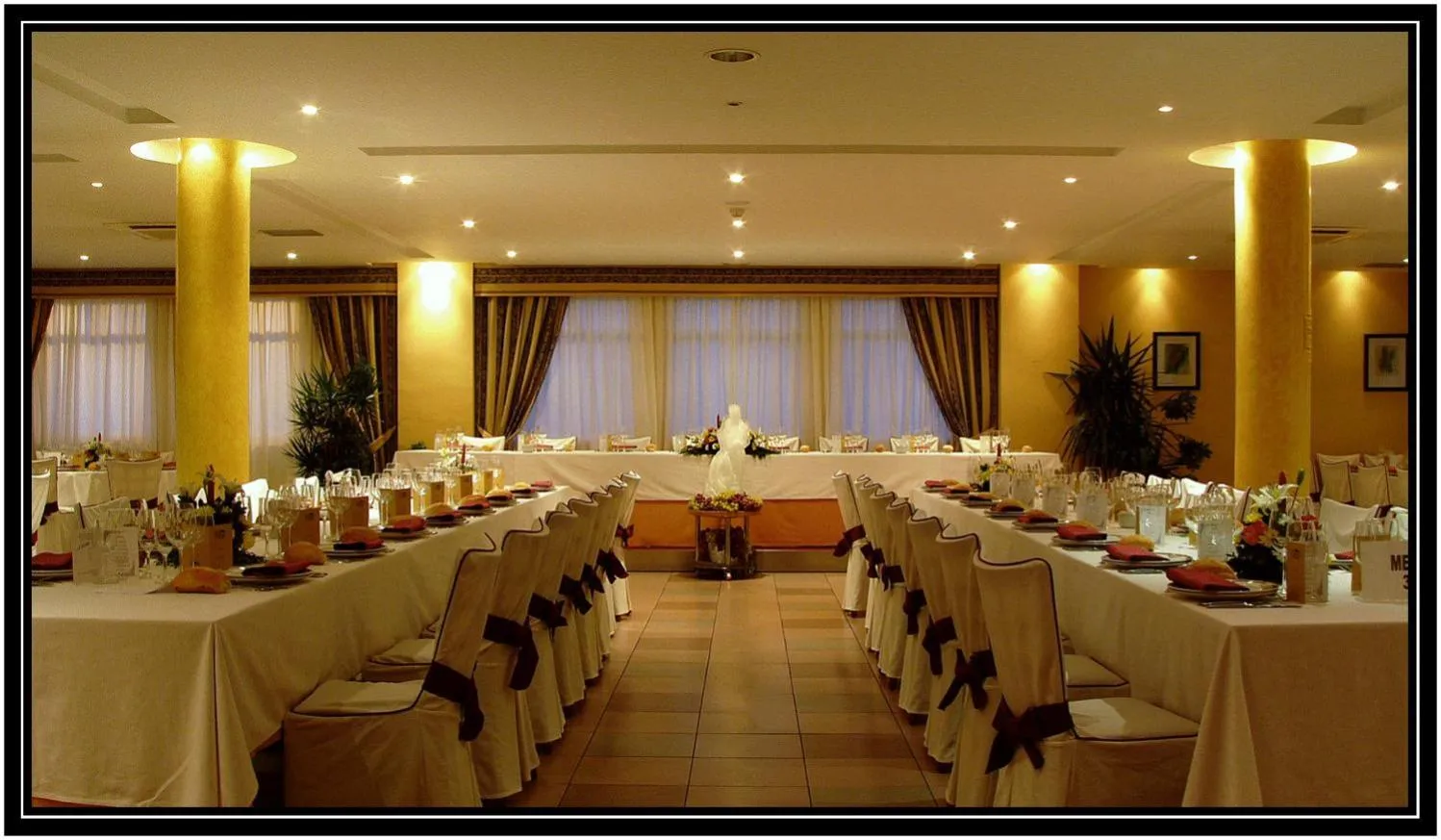 Restaurant/places to eat in Hotel Ruta del Duero