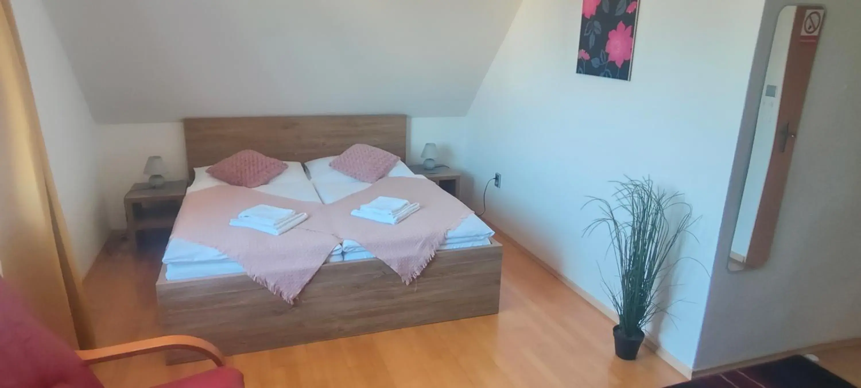 Triple Room with Private External Bathroom in Hotel Orlan Triple Room with Private External Bathroom in Hotel Orlan