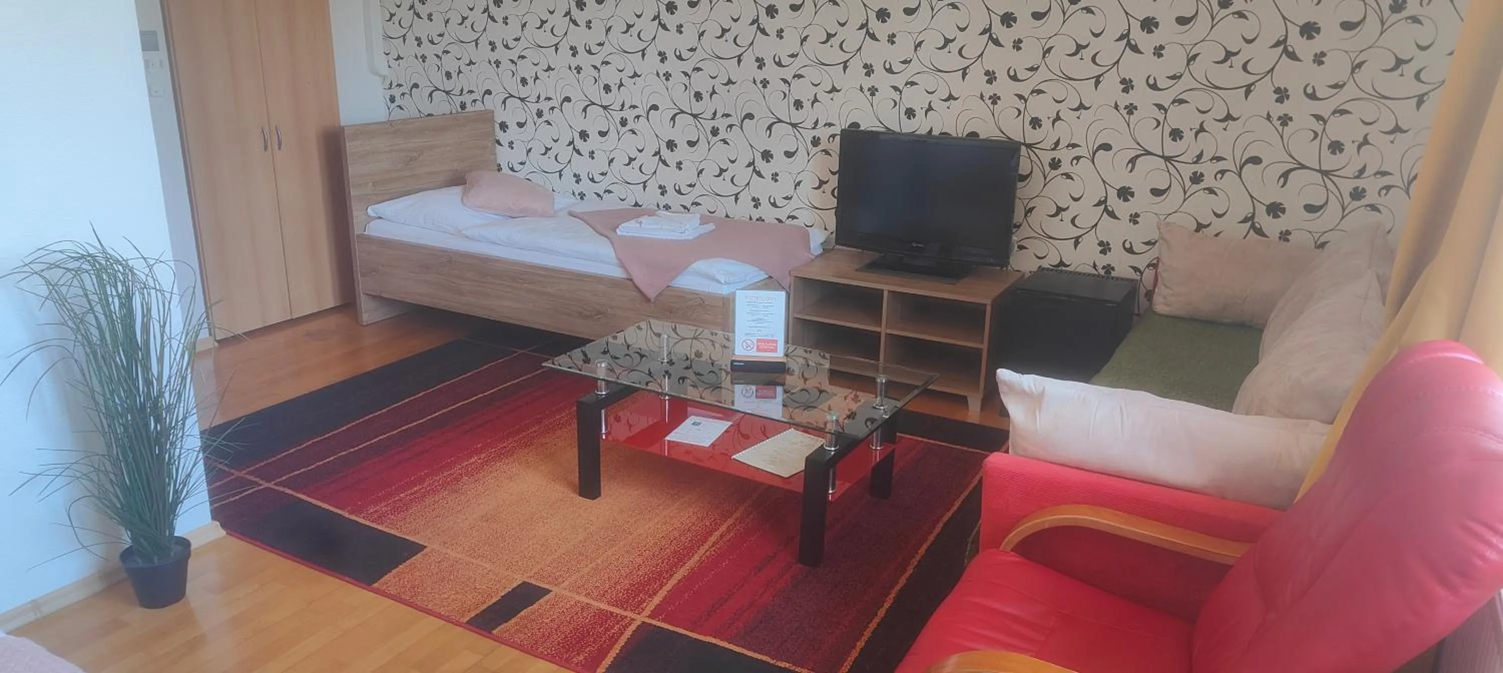 Photo of the whole room, Bed in Hotel Orlan