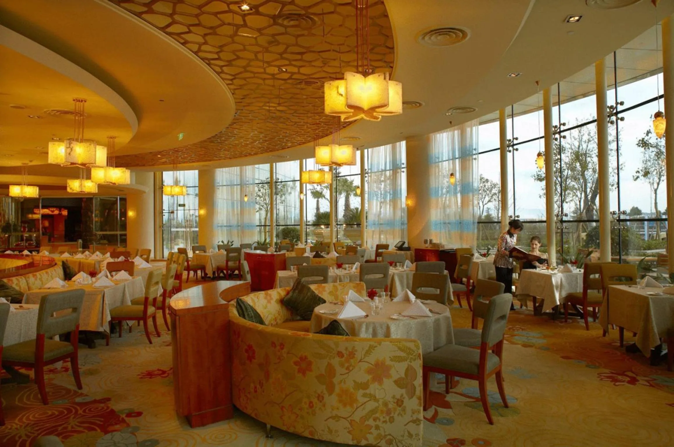 Restaurant/Places to Eat in New Century Grand Hotel Ningbo