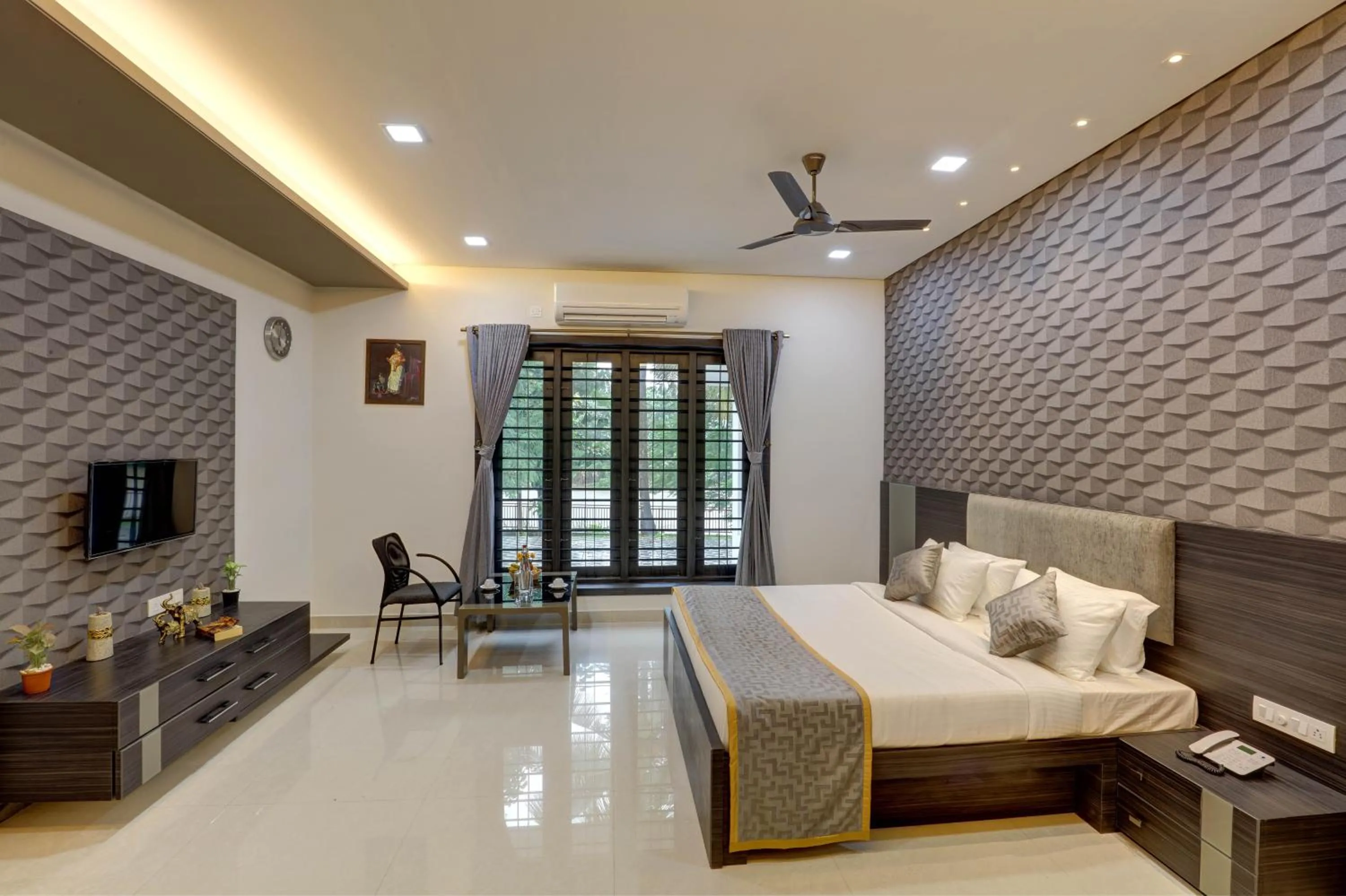 Nadhiyoram River Retreat