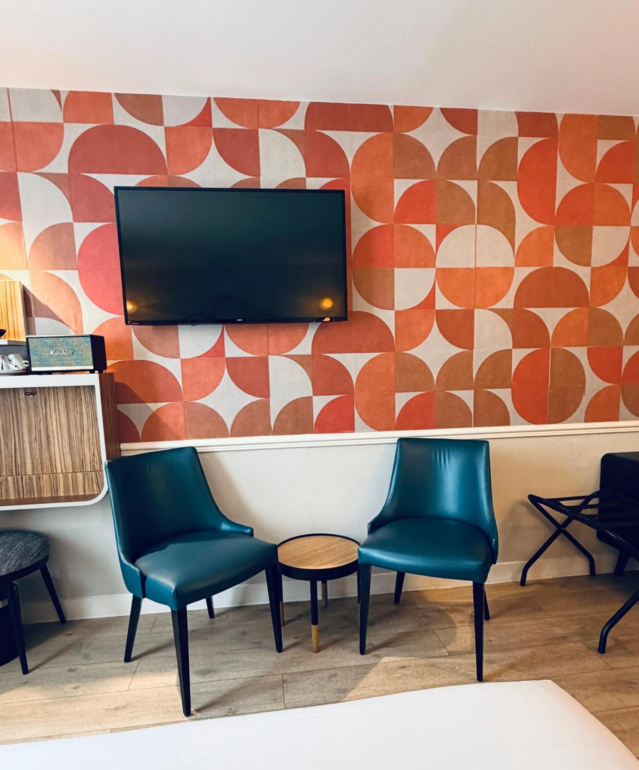 Bedroom in Hôtel de L'Esperance