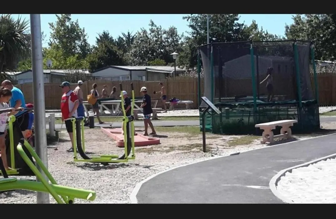 MOBIL HOME 43 dans Camping 4 Etoiles