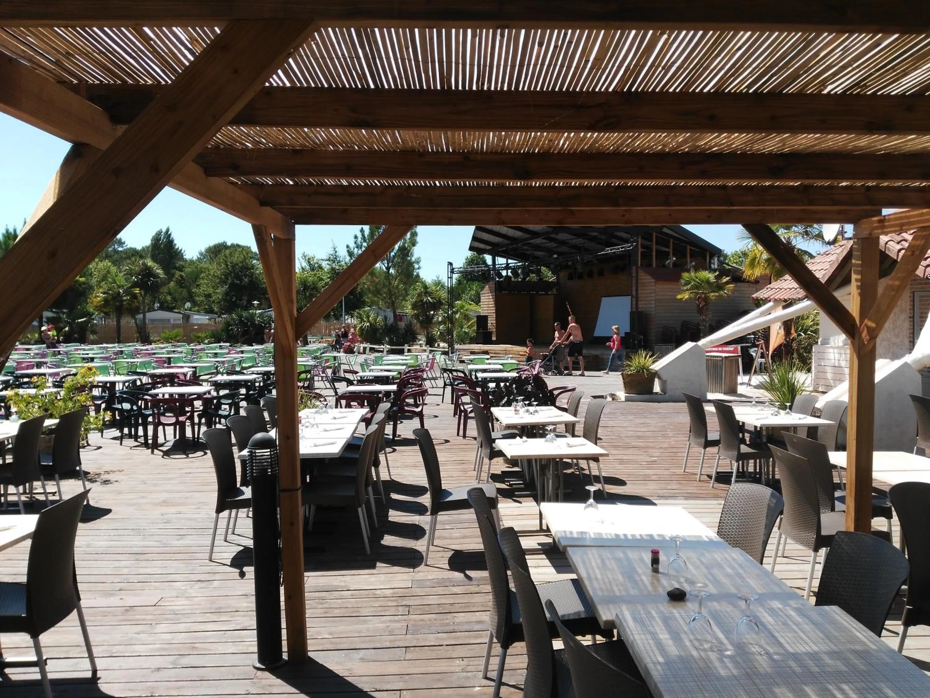 Restaurant/places to eat in MOBIL HOME 43 dans Camping 4 Etoiles