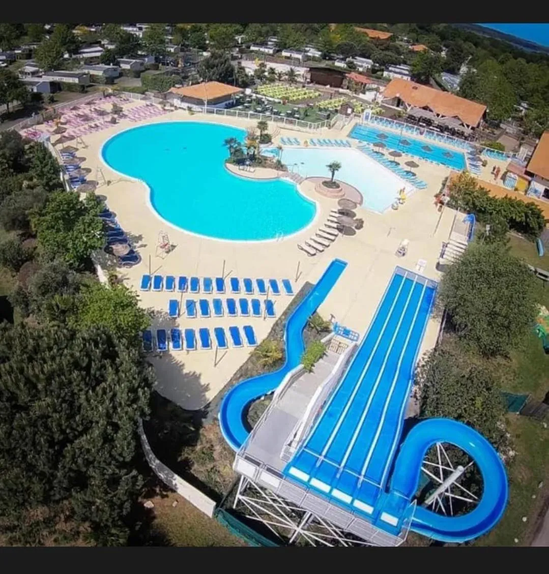 MOBIL HOME 43 dans Camping 4 Etoiles