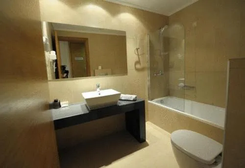 Bathroom in Hotel Iliana
