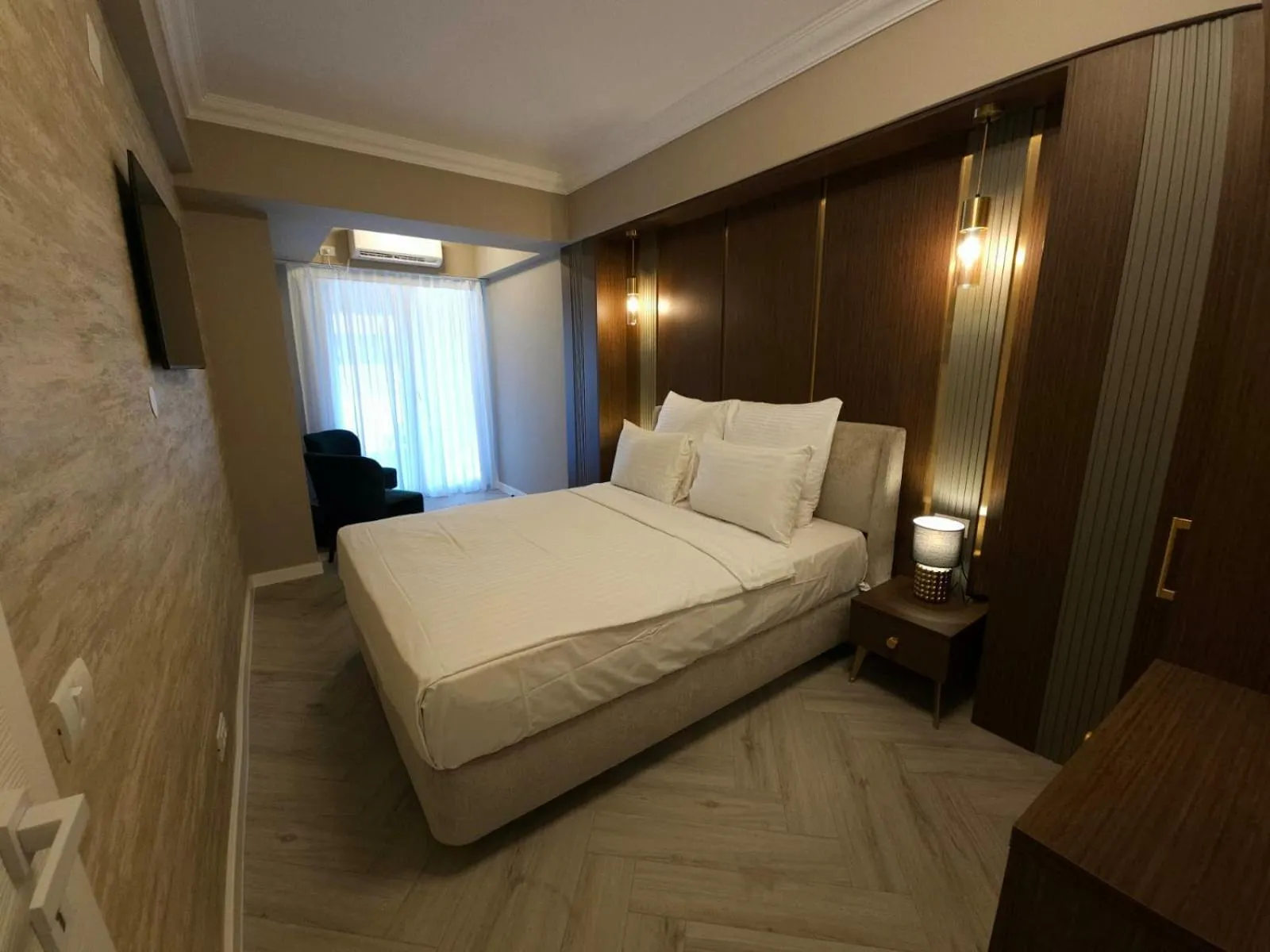 Bed in Ganzo Boutique Hotel