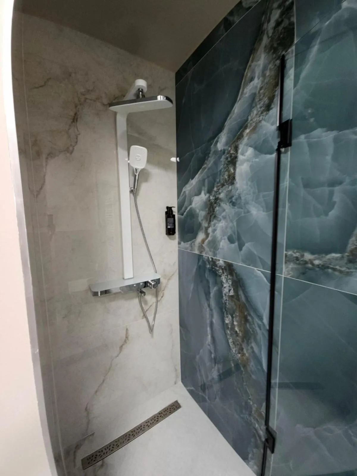 Bathroom in Ganzo Boutique Hotel