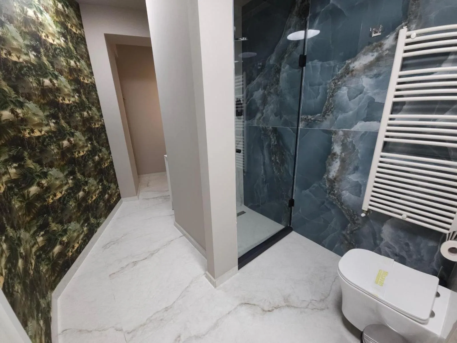 Bathroom in Ganzo Boutique Hotel