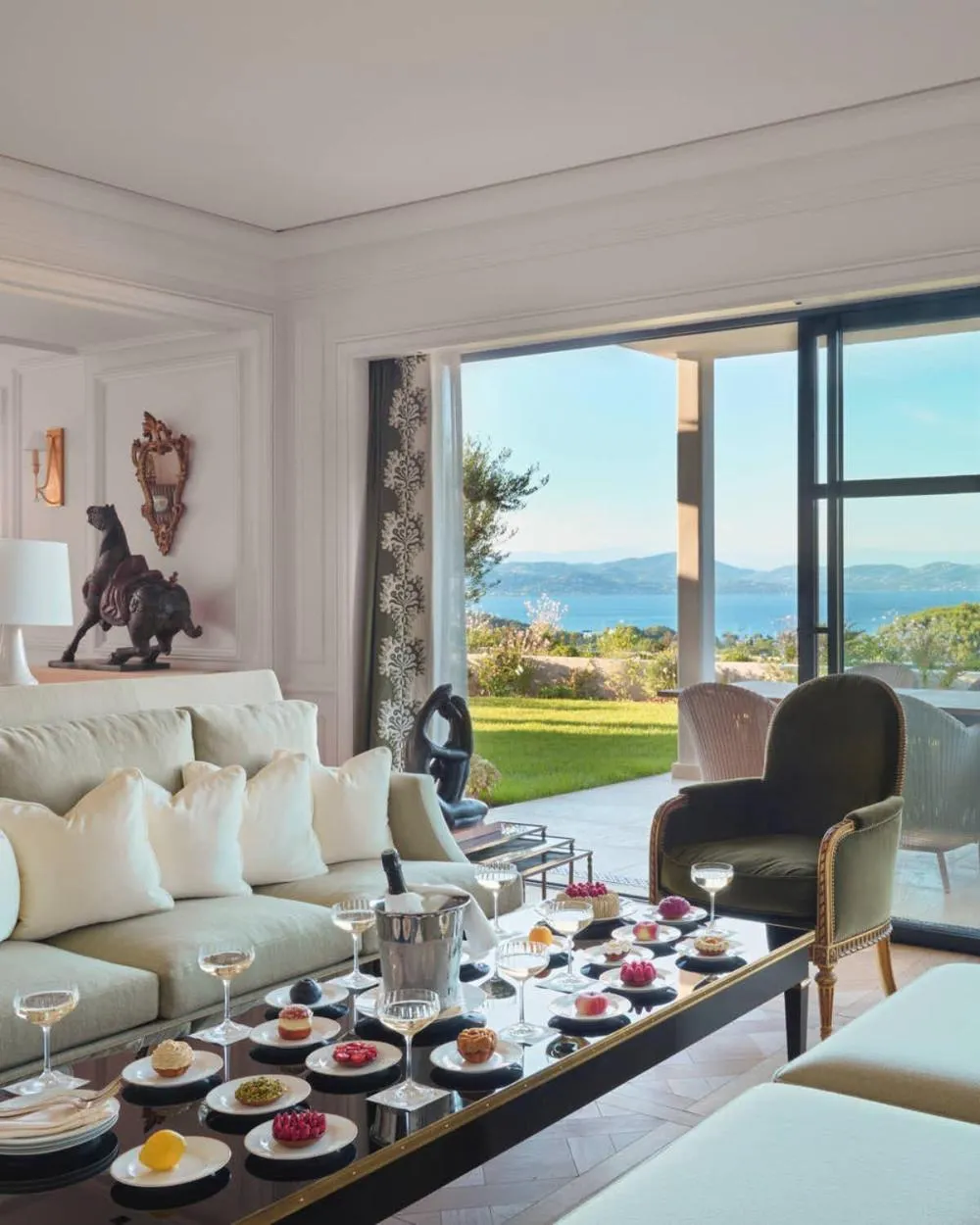 Living room in Airelles Château de la Messardière