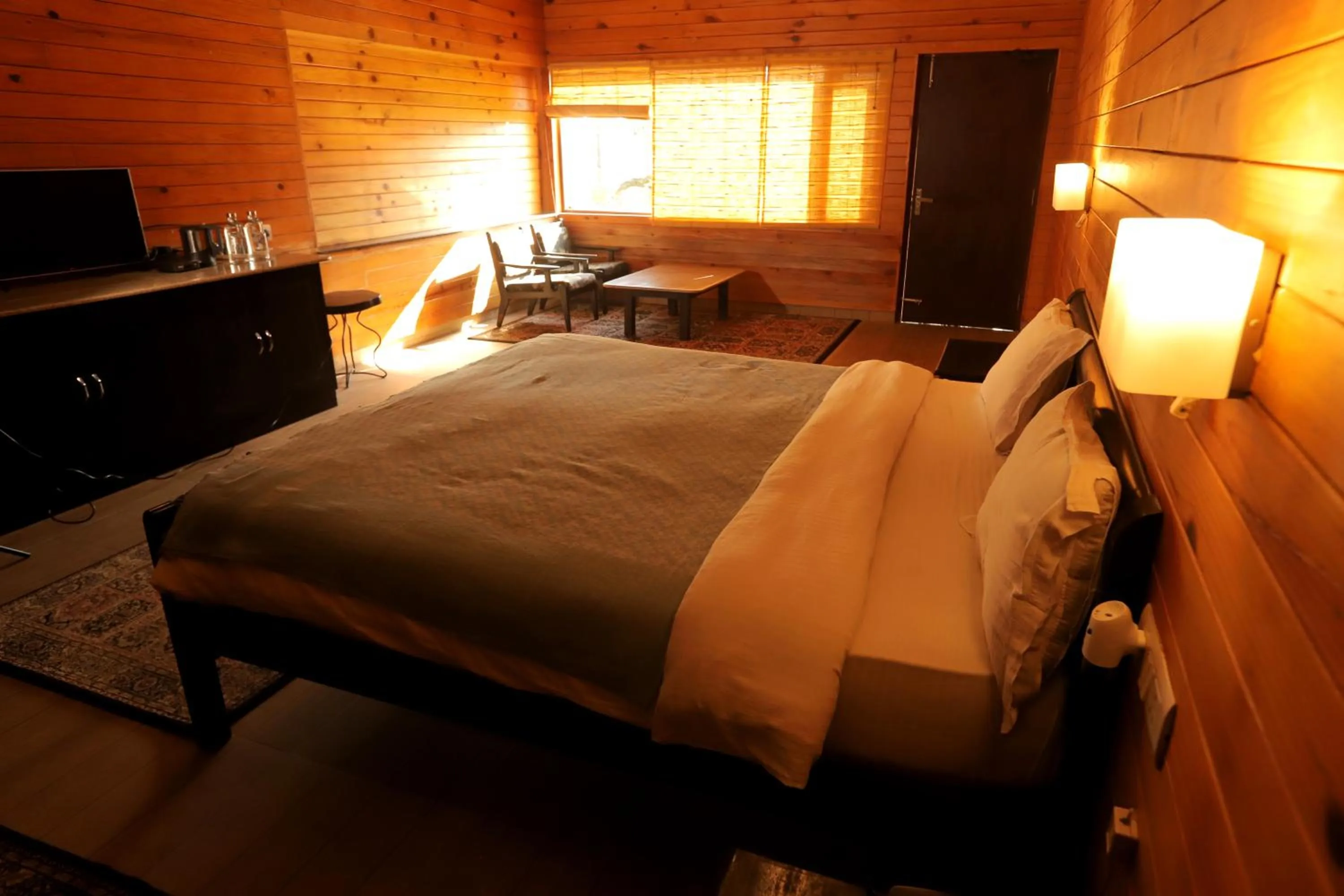 Bed in Cedar Lodge By Aahma