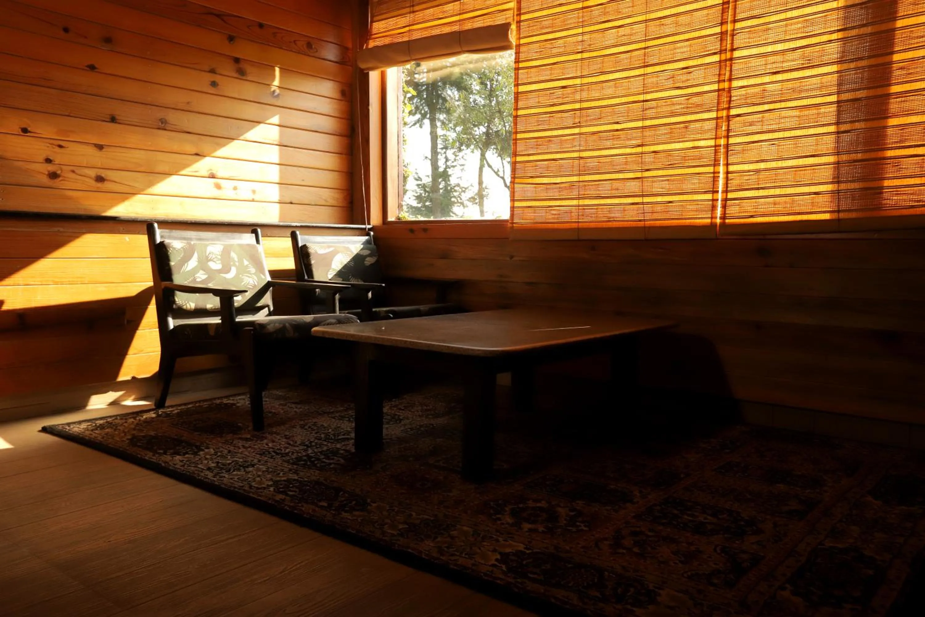 Dining area in Cedar Lodge By Aahma