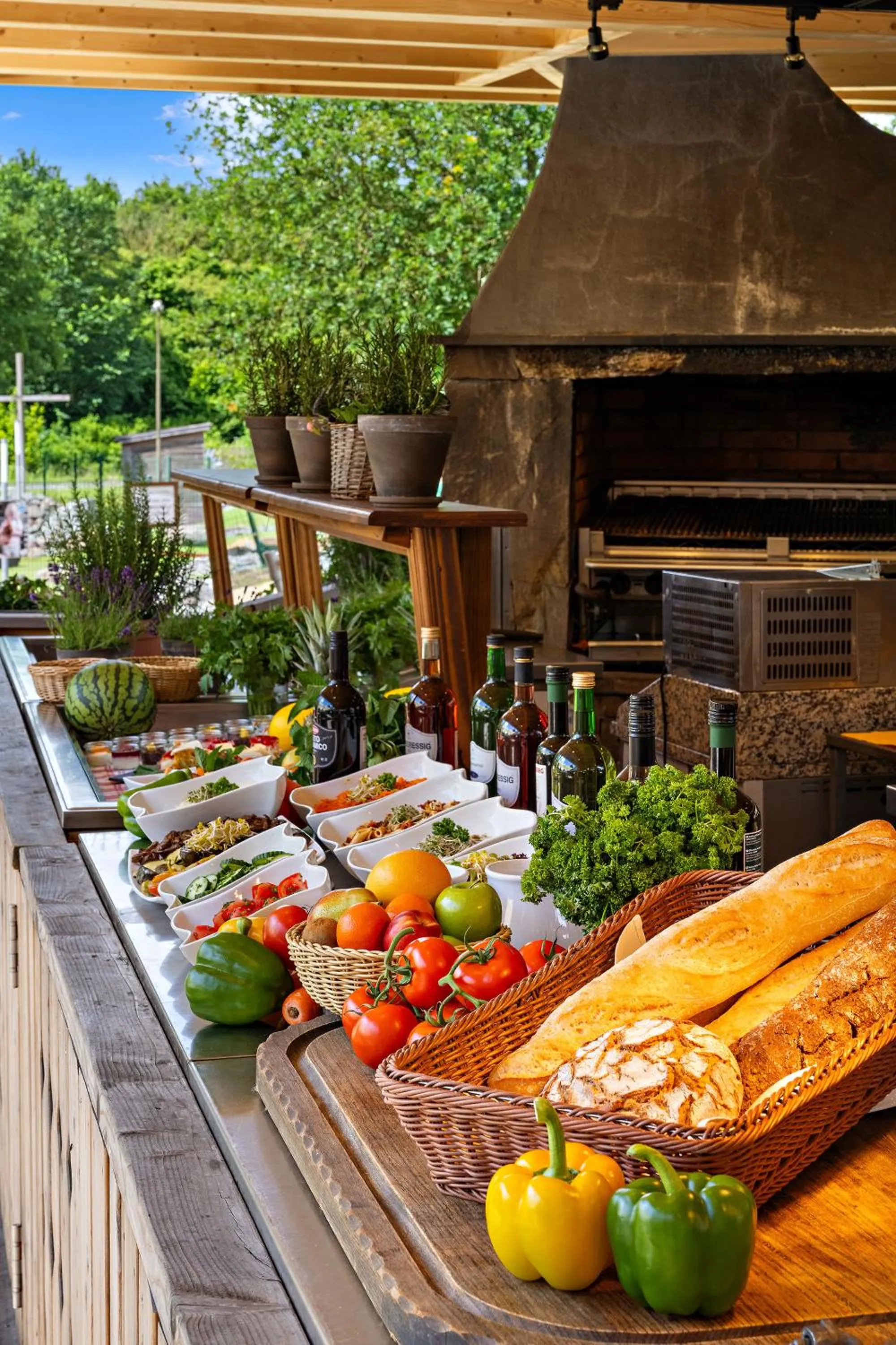 Restaurant/places to eat in Hotel Fire & Ice Düsseldorf/Neuss