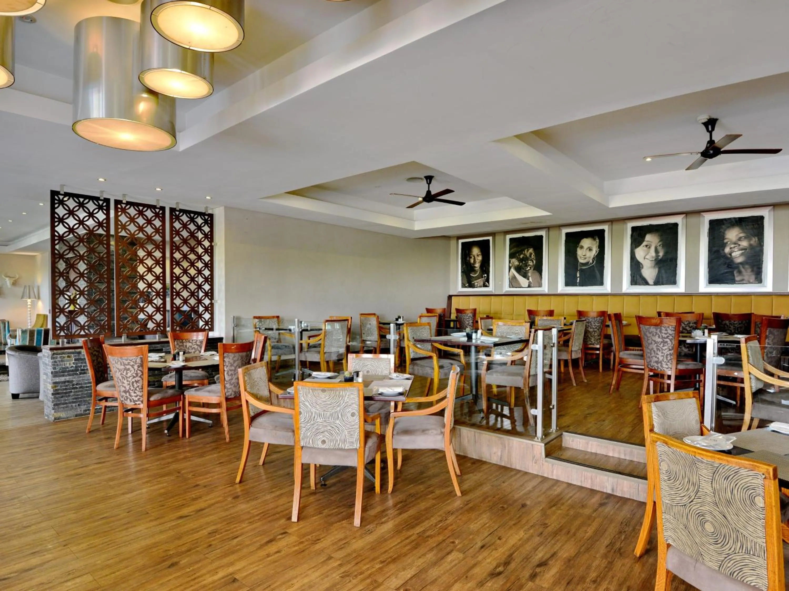 Restaurant/places to eat in ANEW Hotel Capital Pretoria