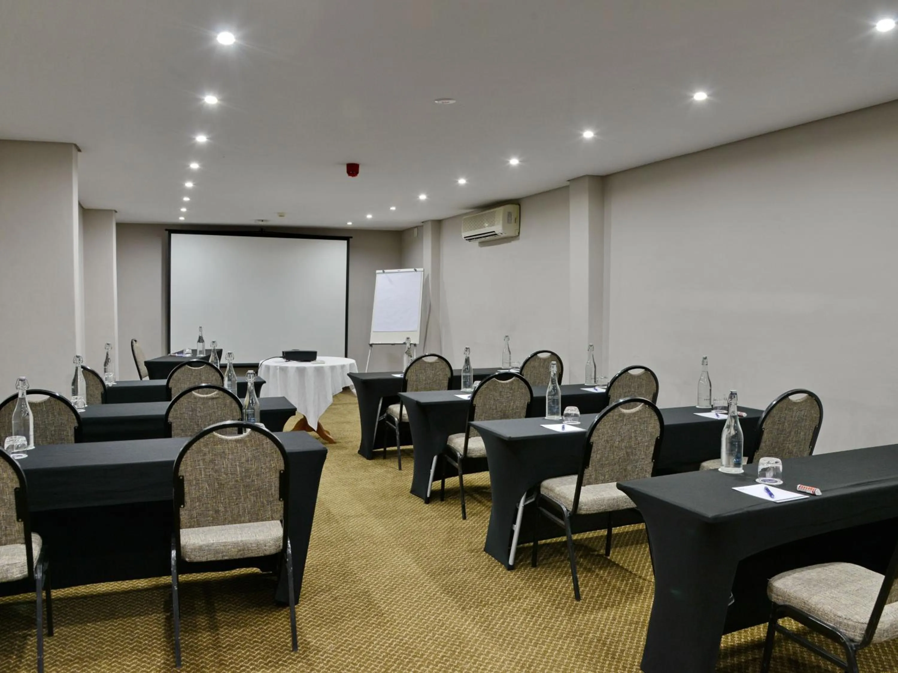 Meeting/conference room in ANEW Hotel Capital Pretoria