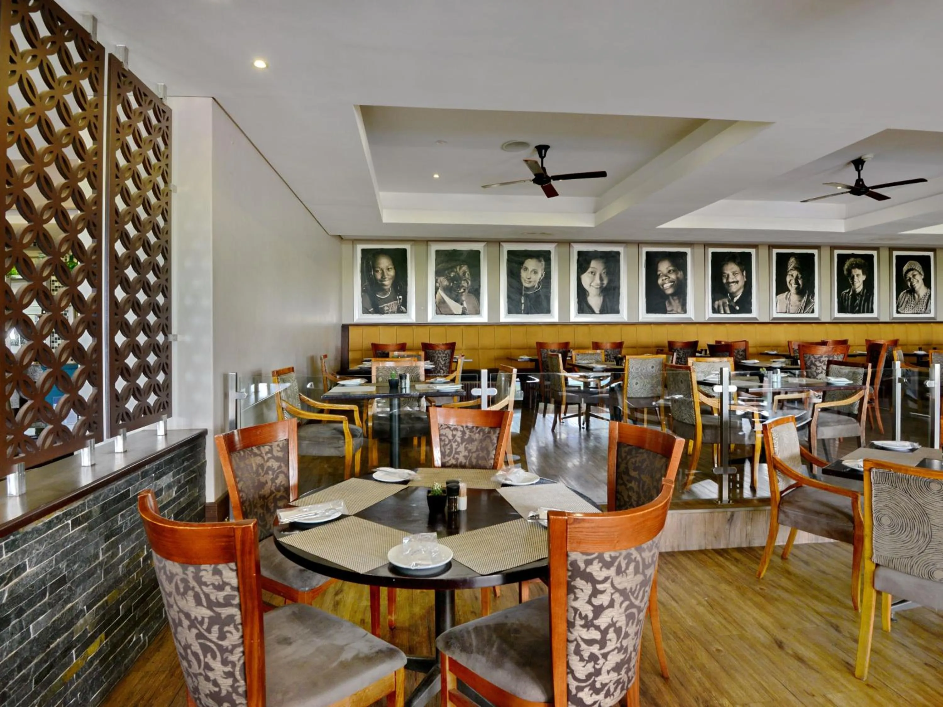 Restaurant/places to eat in ANEW Hotel Capital Pretoria