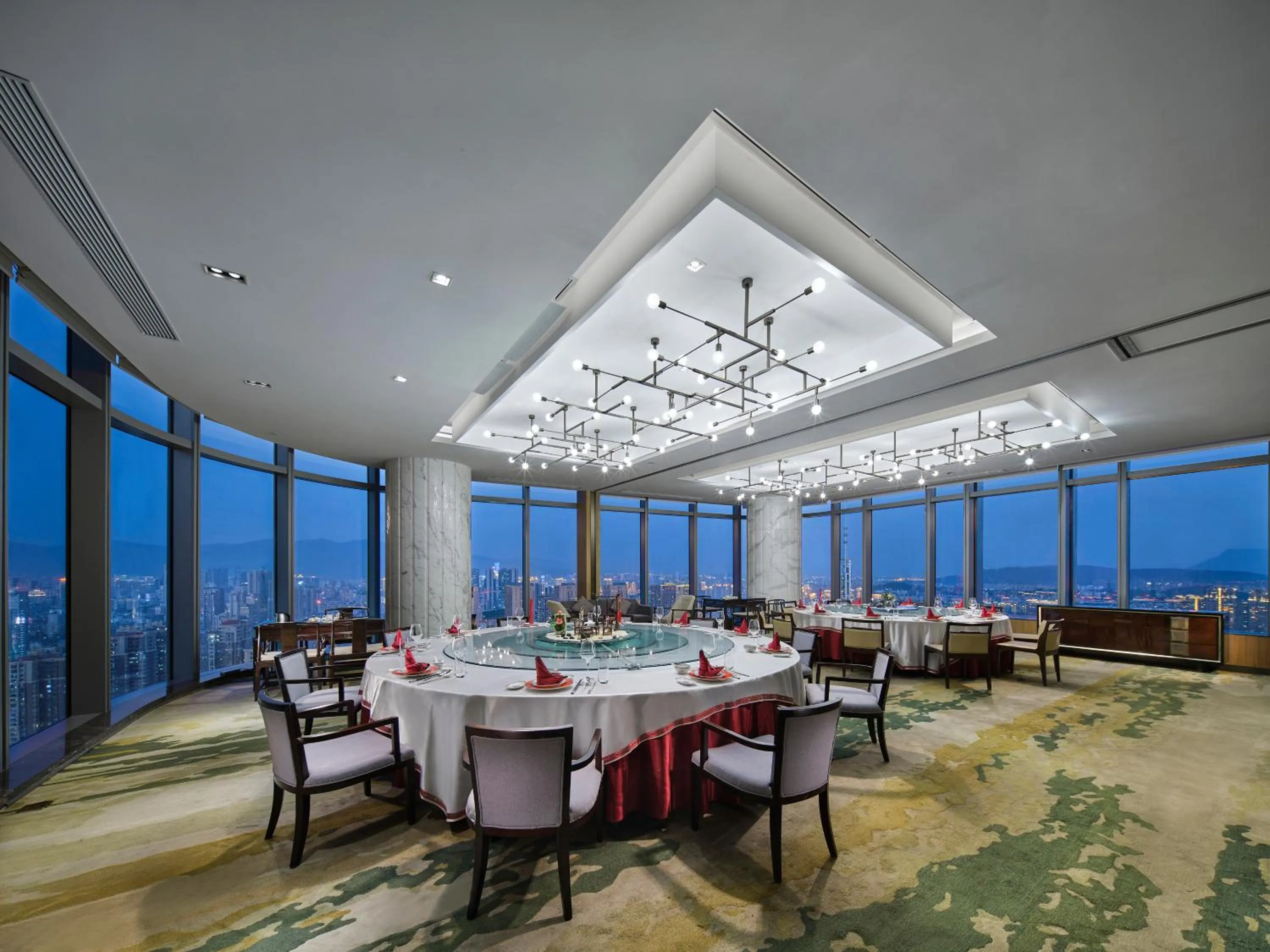 Restaurant/places to eat in Hilton Fuzhou
