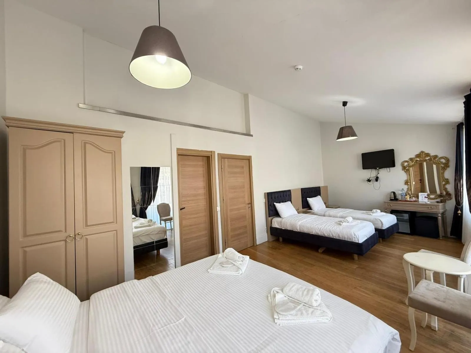 Photo of the whole room, Bed in Hotel Next2