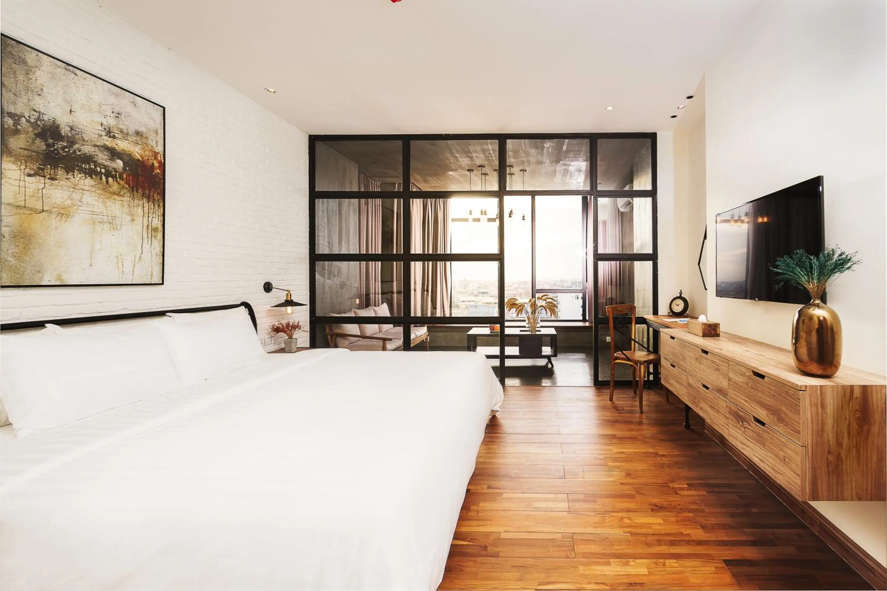 Living room, Bed in SIM Boutique Hotel