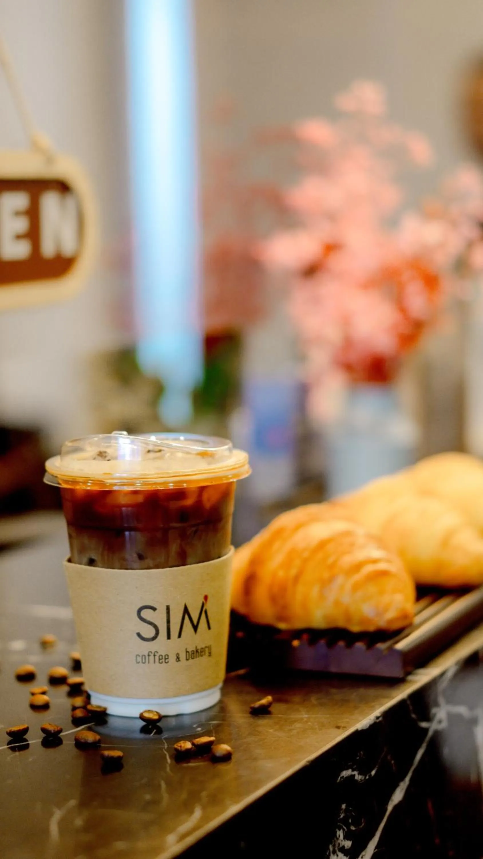 Food and drinks in SIM Boutique Hotel