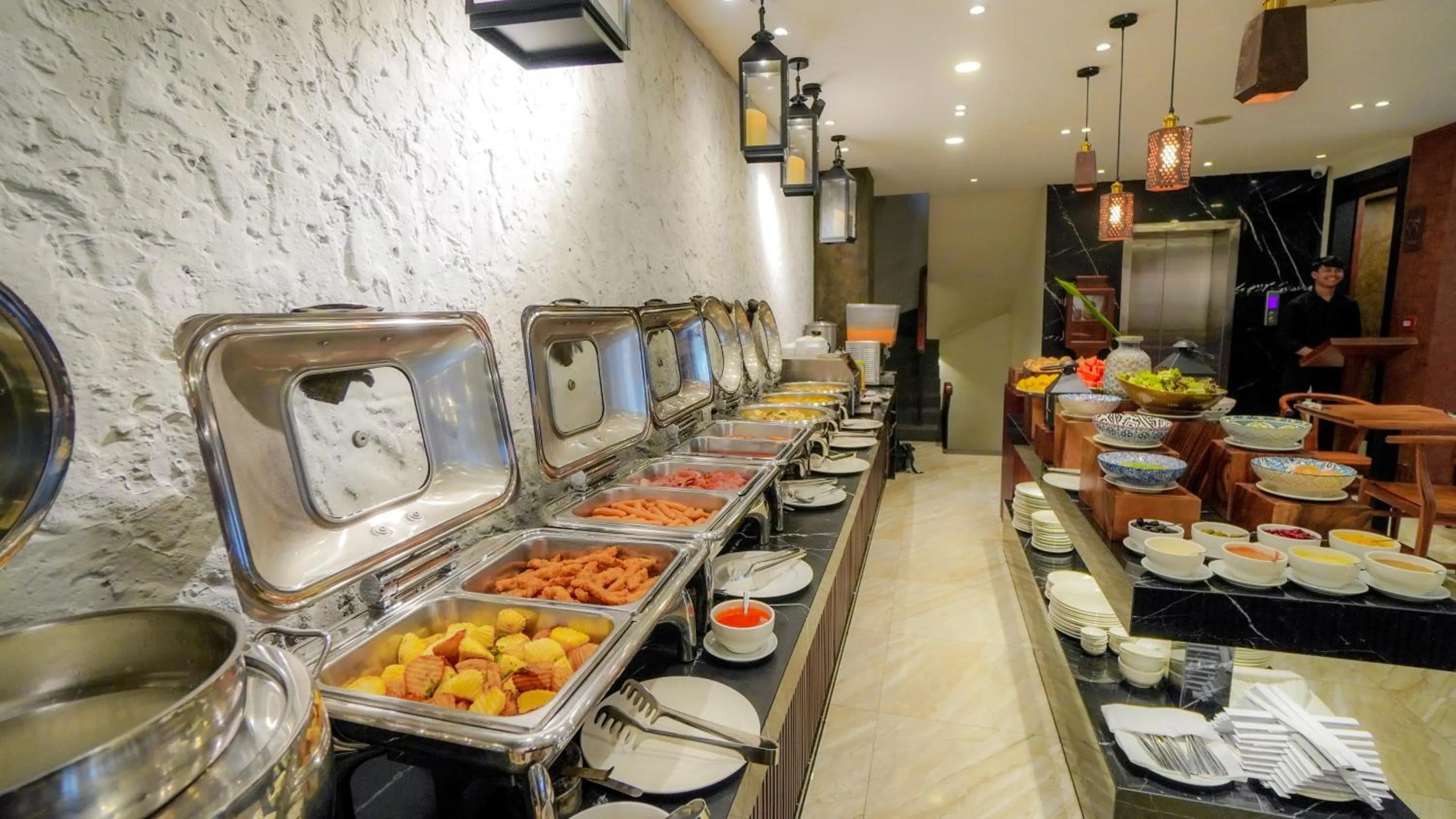 Food and drinks in SIM Boutique Hotel