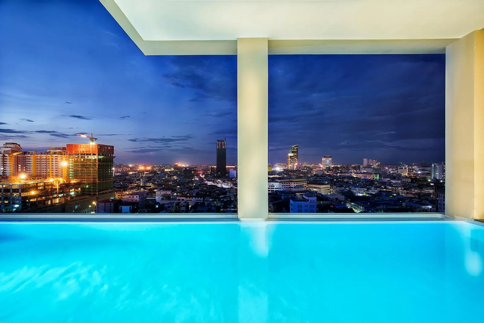Swimming pool in SIM Boutique Hotel