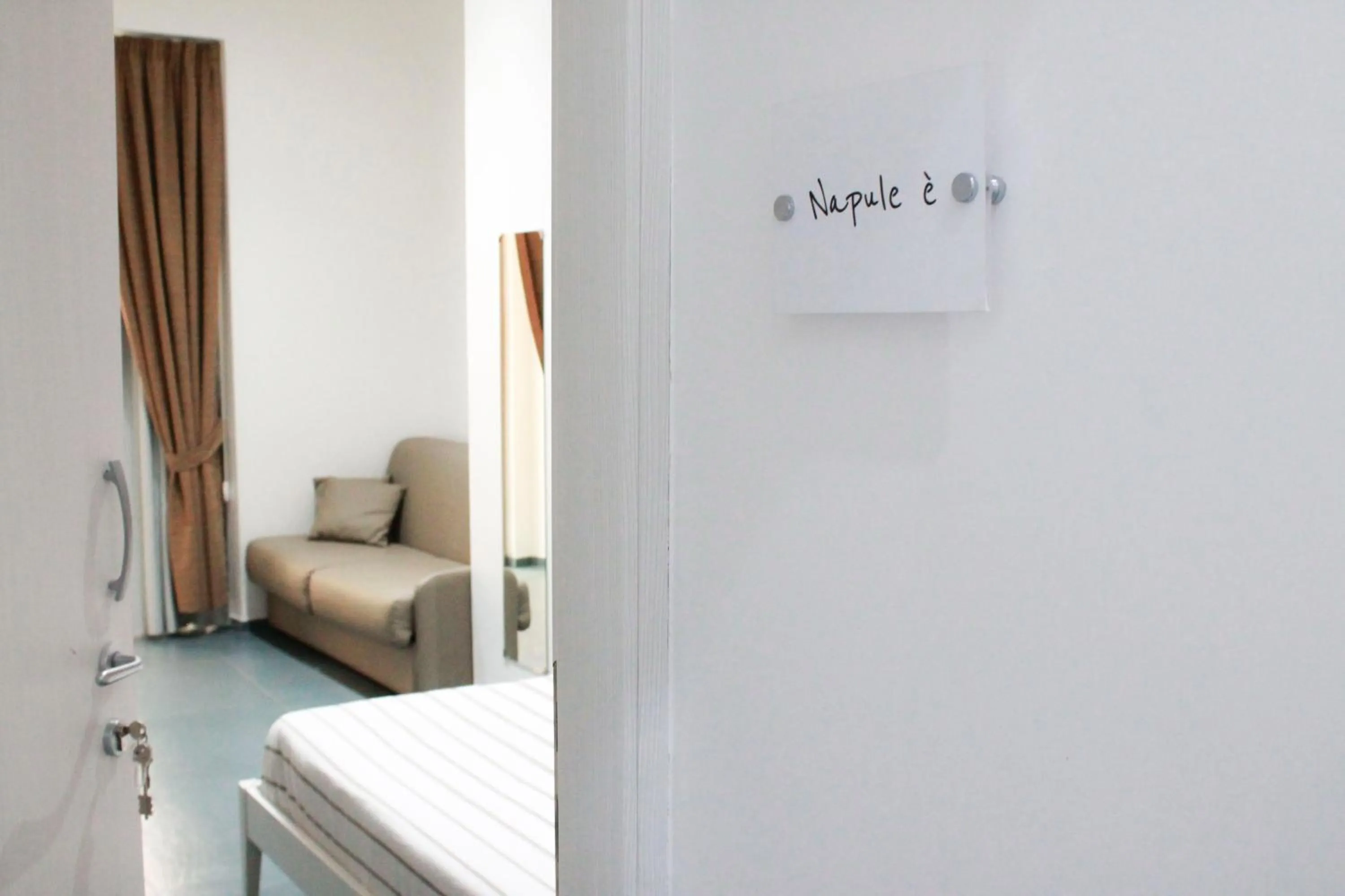 Logo/Certificate/Sign, Bed in Mascalzone latino luxury rooms