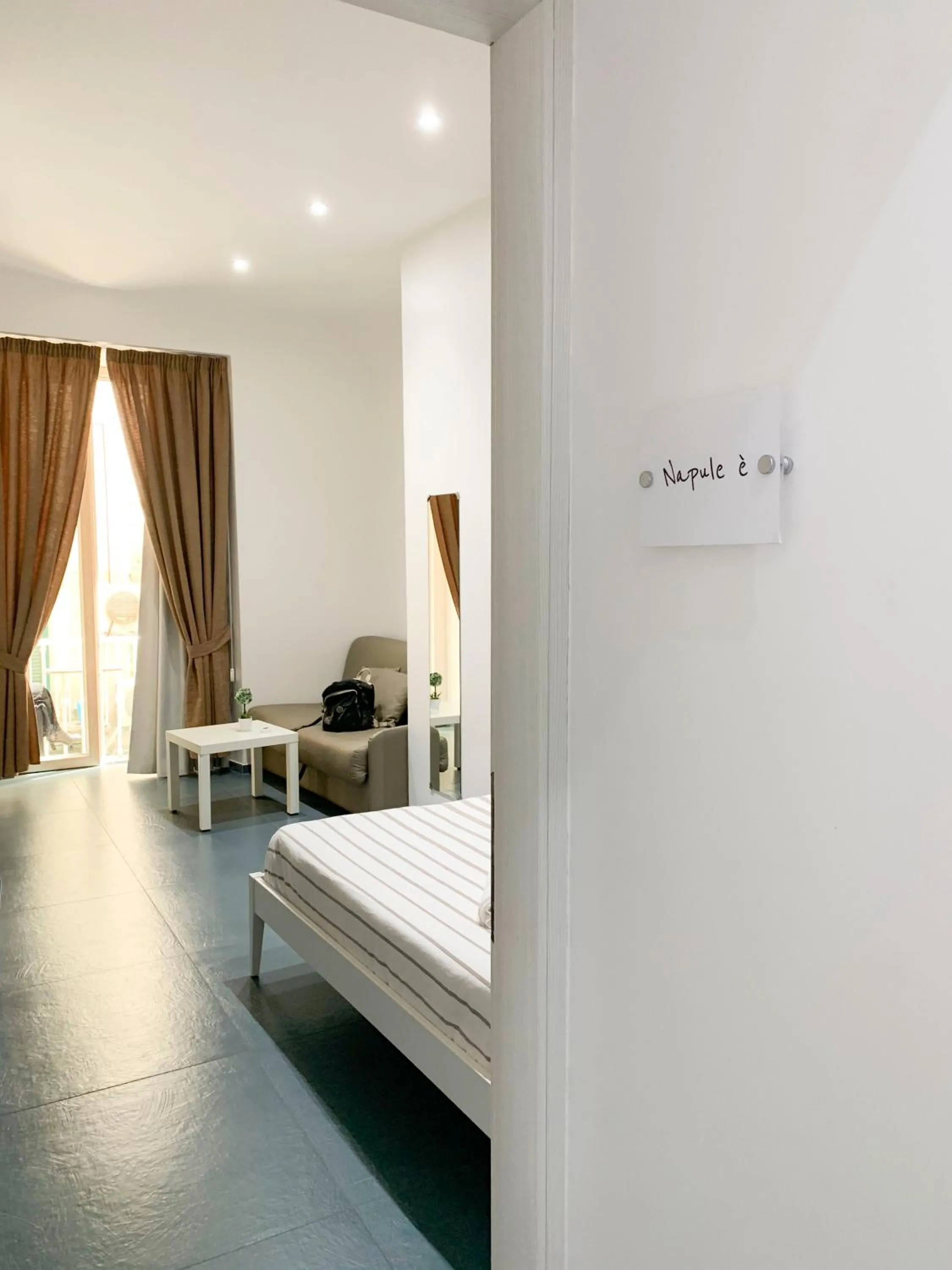 On site, Bed in Mascalzone latino luxury rooms