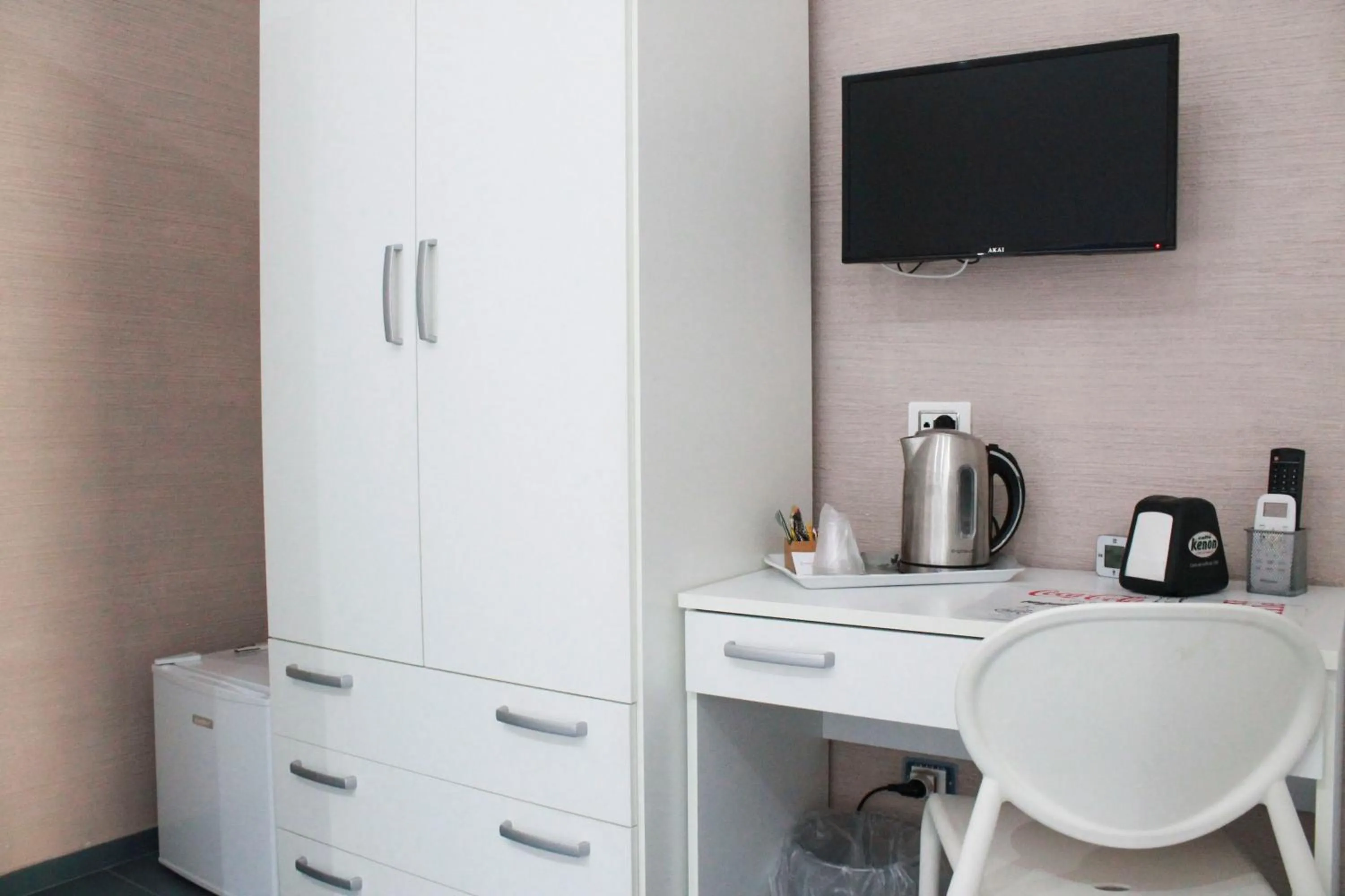 Landmark view in Mascalzone latino luxury rooms