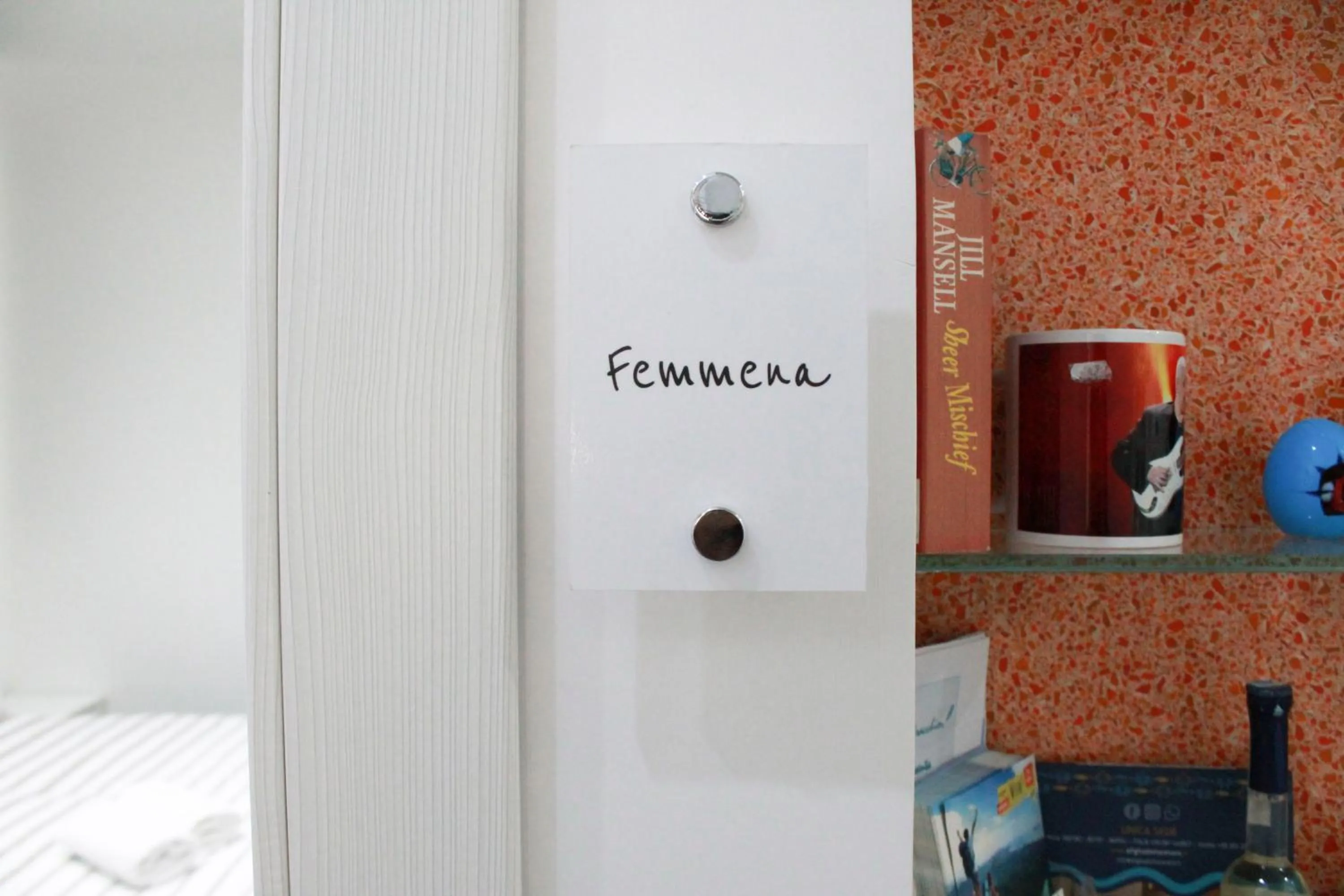 Logo/Certificate/Sign in Mascalzone latino luxury rooms