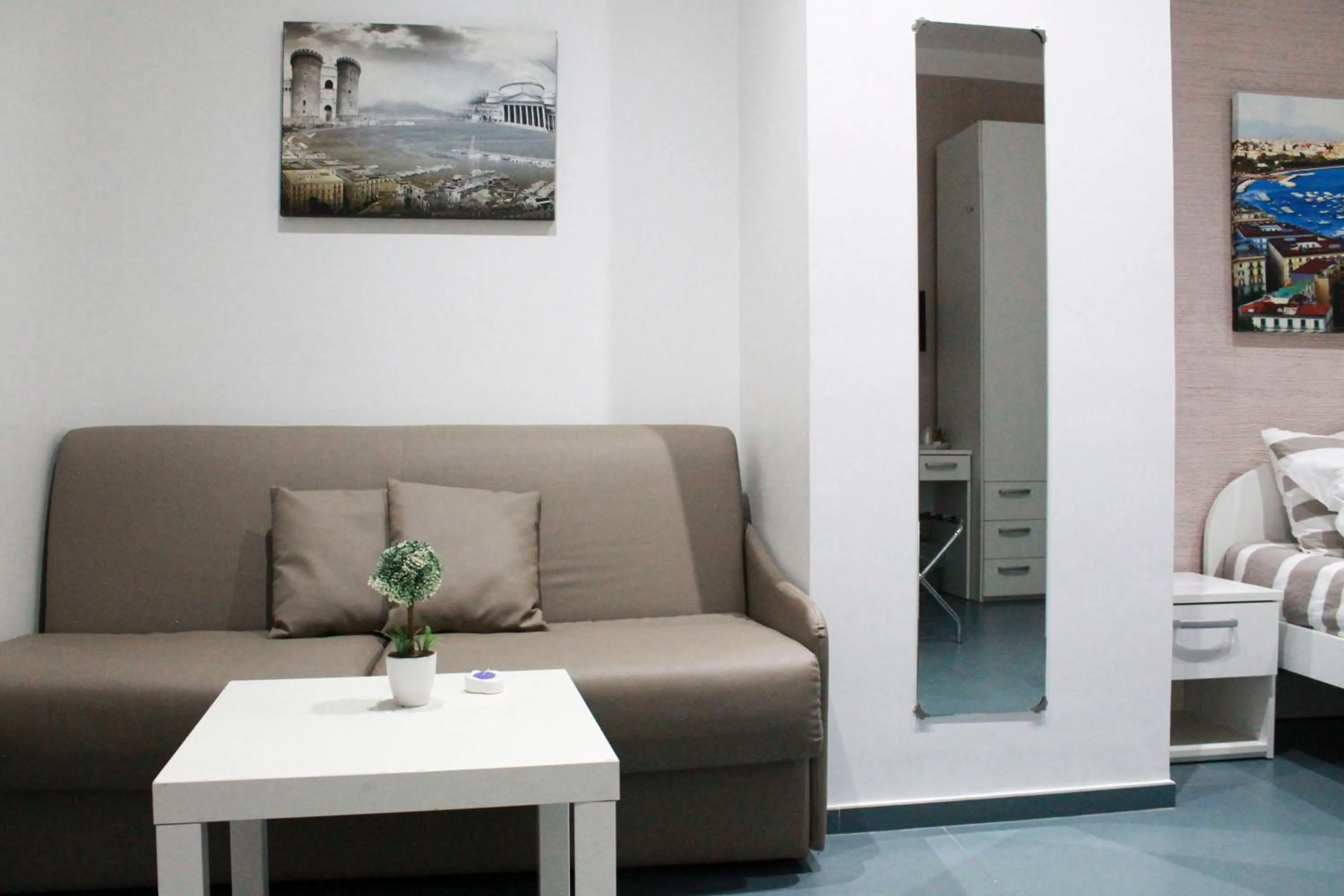 Seating area in Mascalzone latino luxury rooms