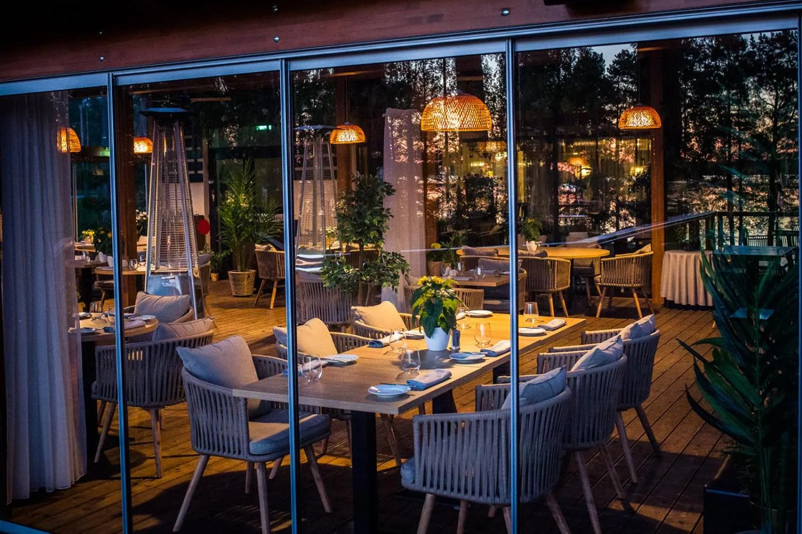 Restaurant/places to eat in Baltvilla