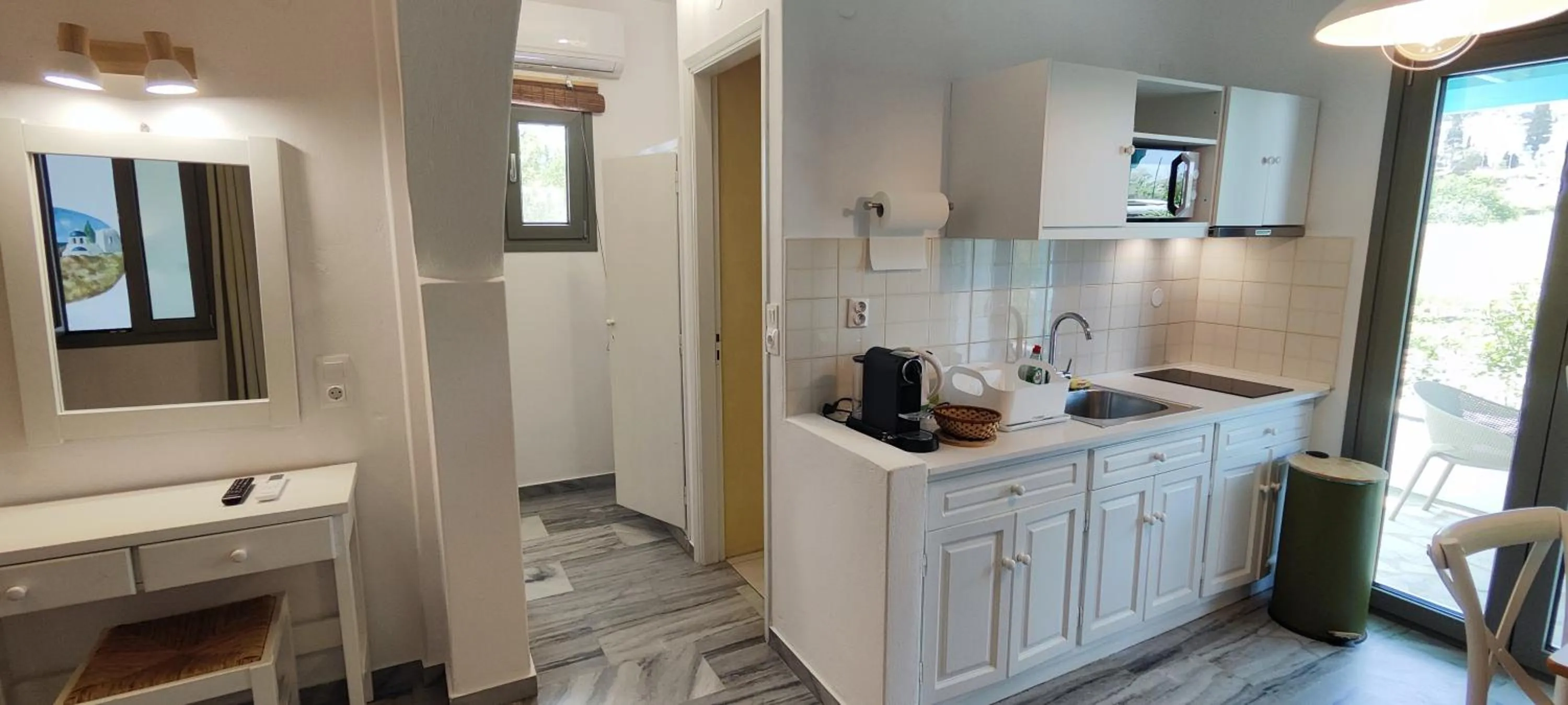 Kitchen or kitchenette in Ragousis Apartments