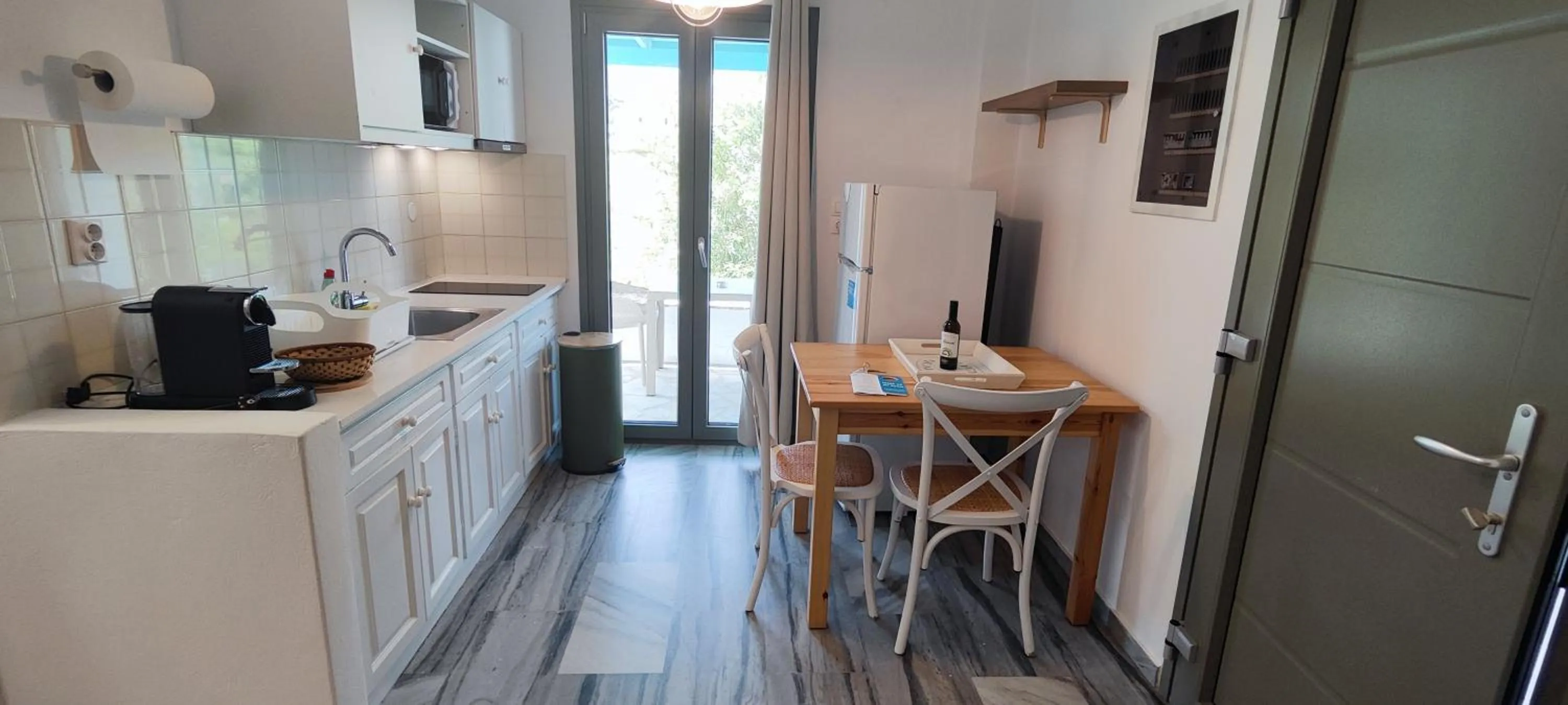 Kitchen or kitchenette in Ragousis Apartments