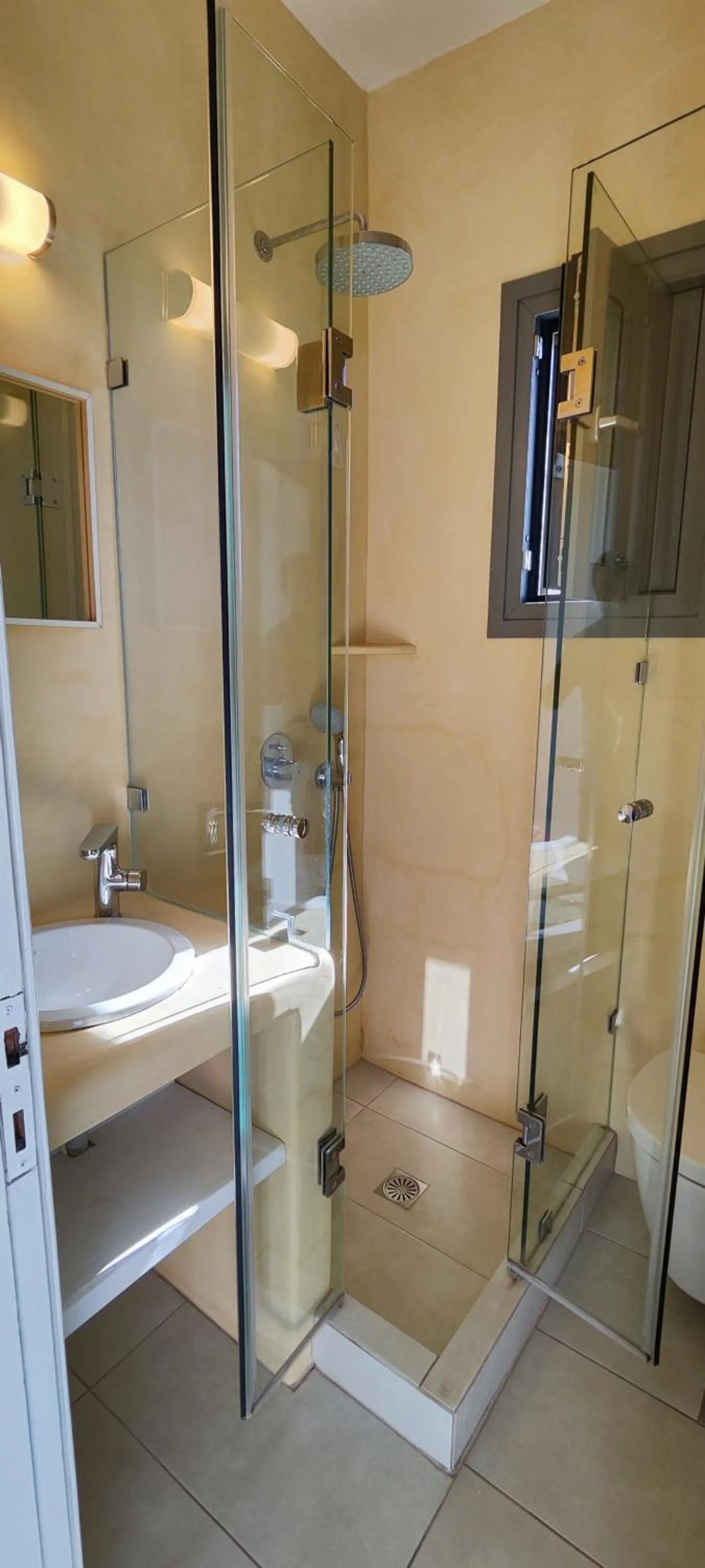 Shower in Ragousis Apartments