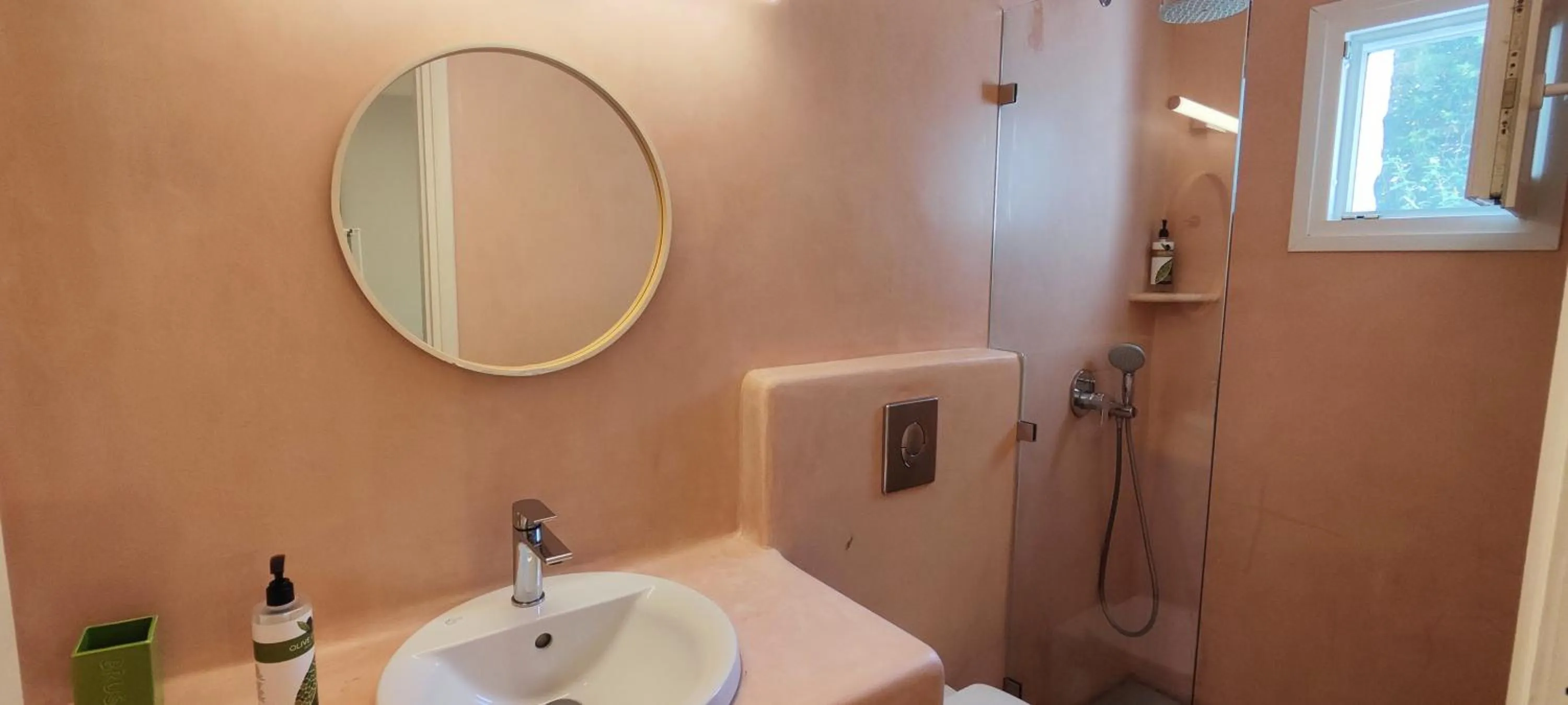 Bathroom in Ragousis Apartments