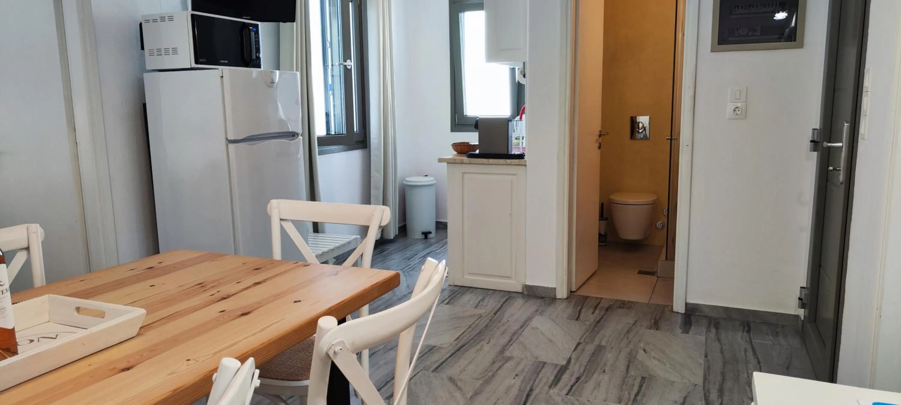 Dining area in Ragousis Apartments