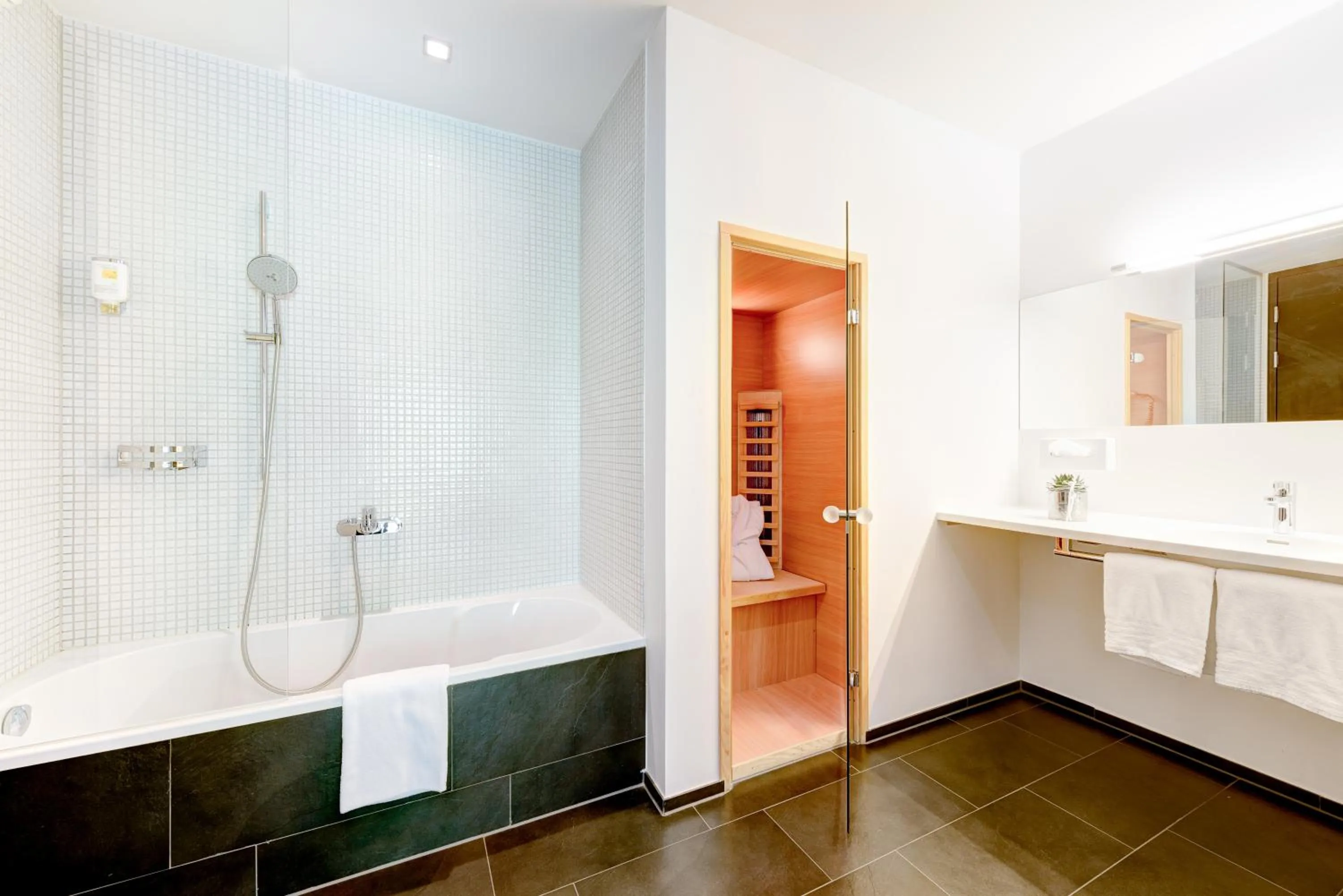 Bathroom in Aktiv-Hotel Sarotla