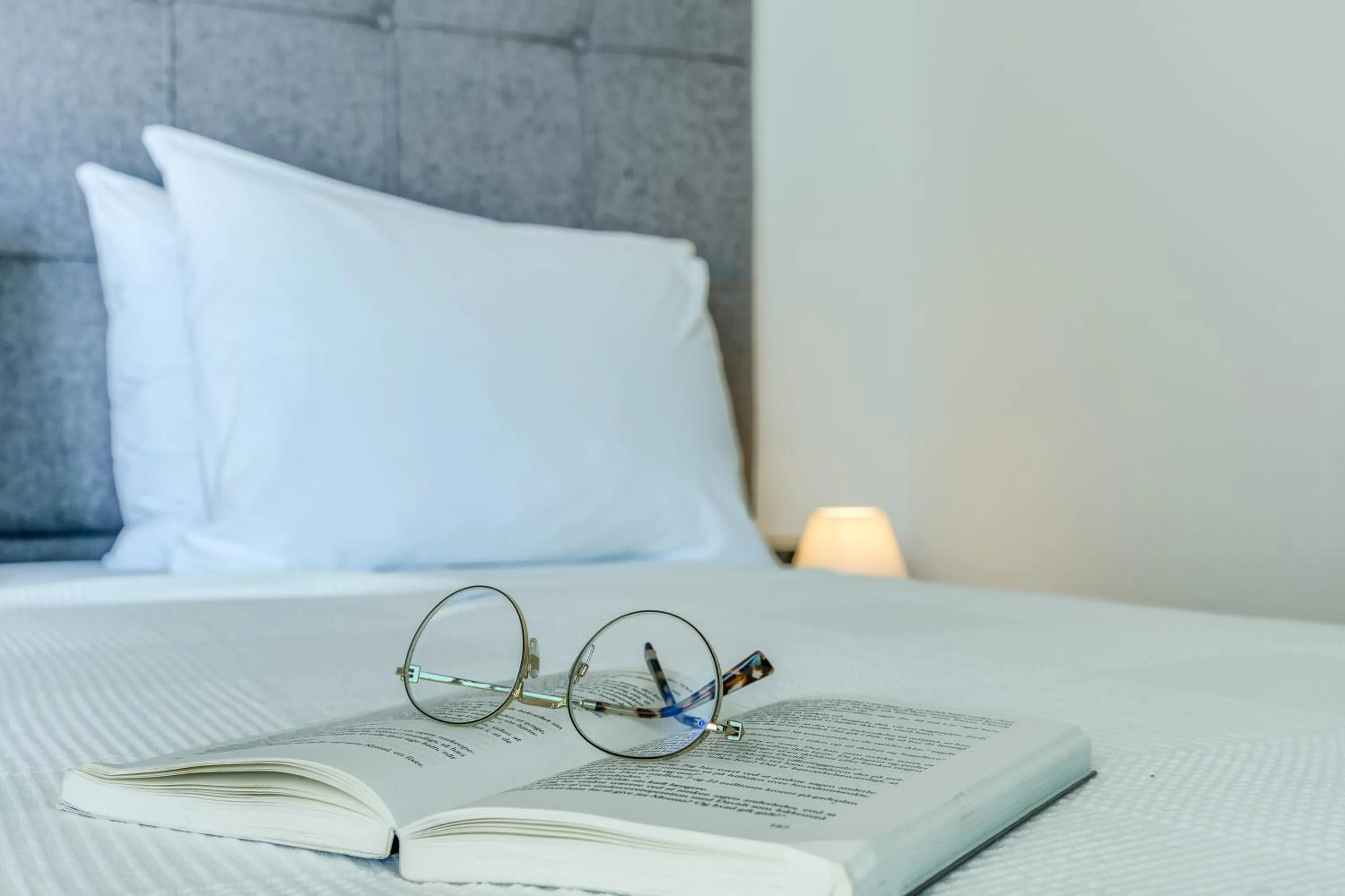 Bedroom, Bed in Hotel Riva Kaštela with swimming pool