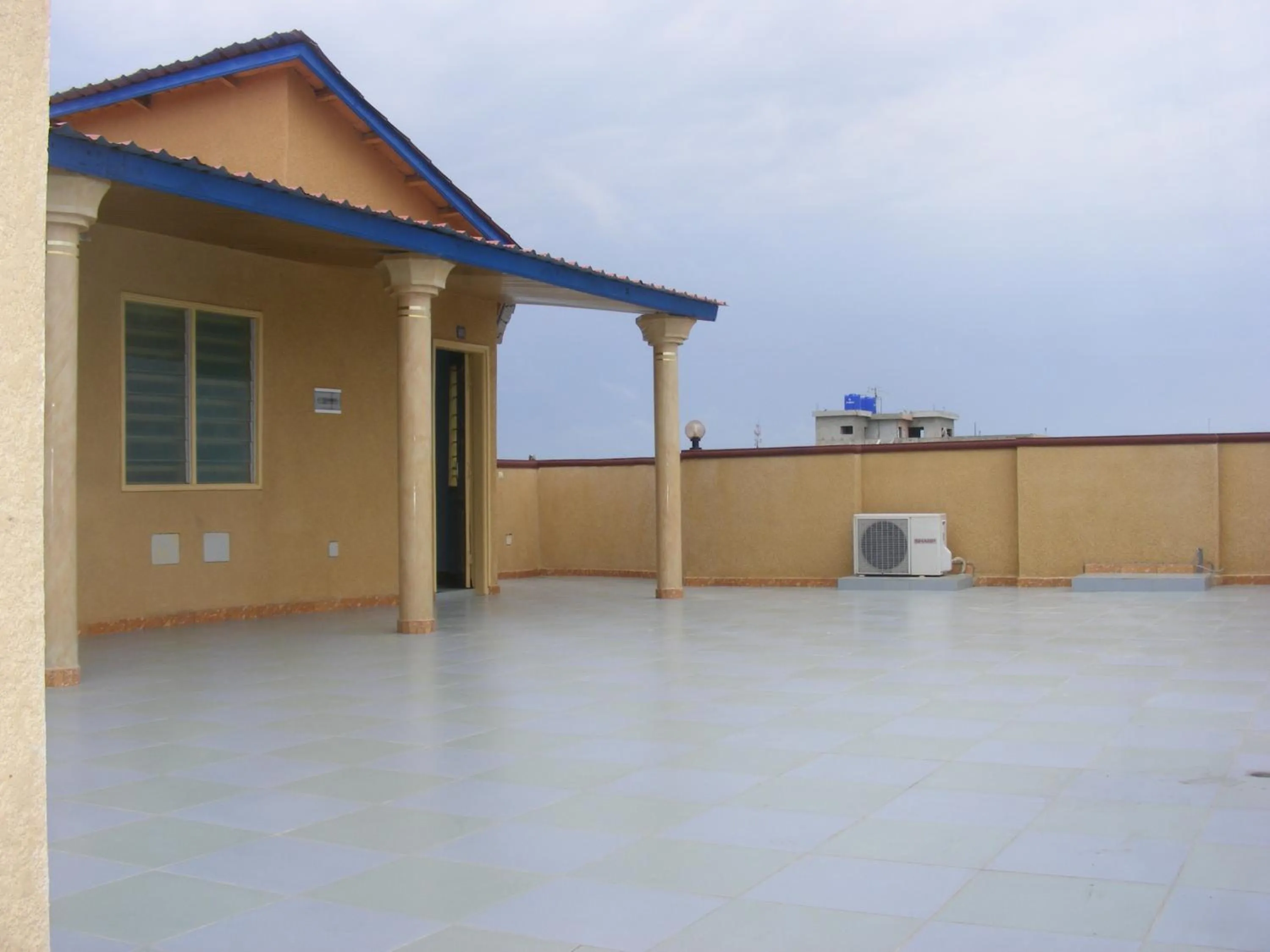 Patio in Hotel Safari COTONOU