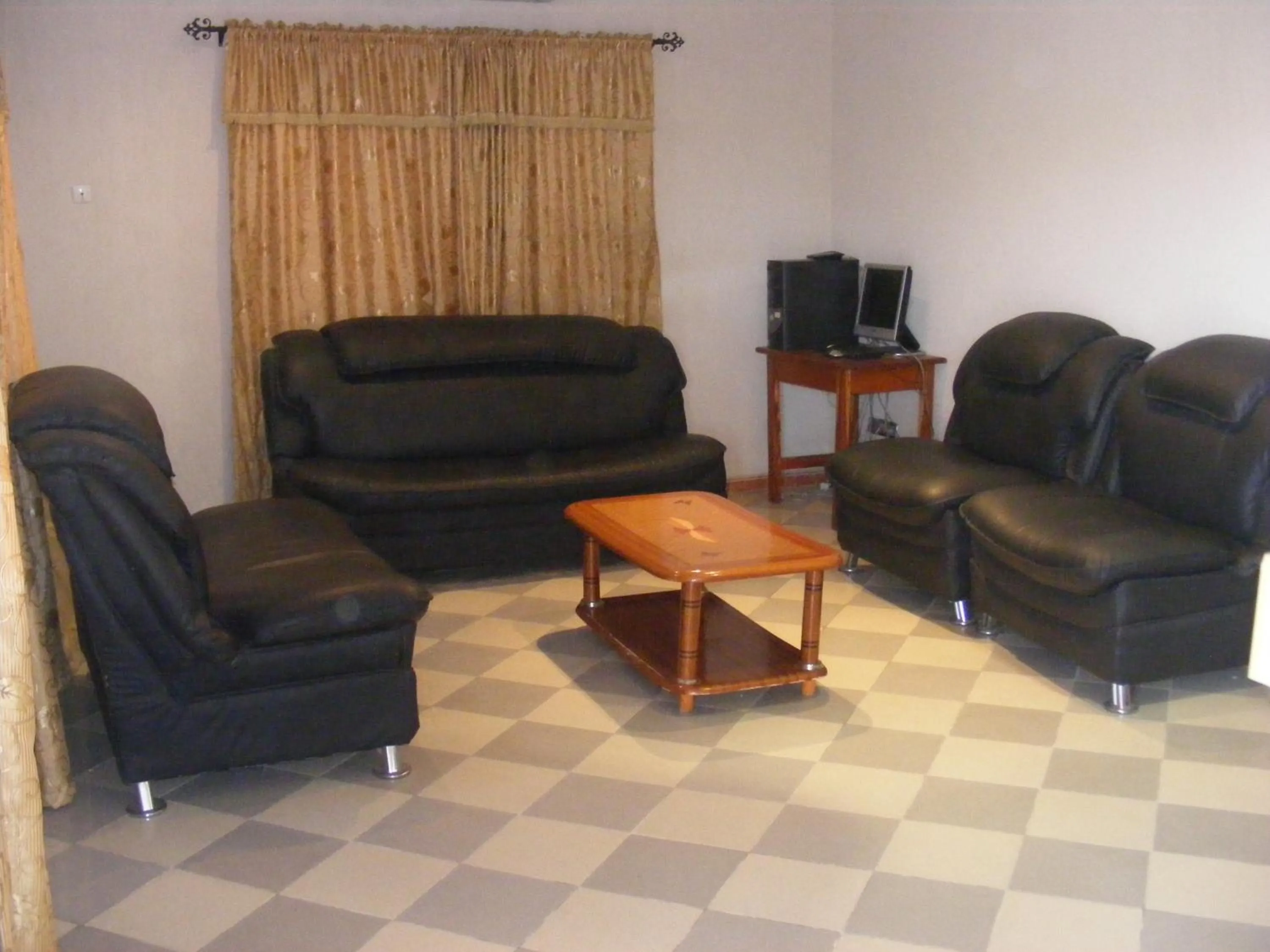 Living room in Hotel Safari COTONOU