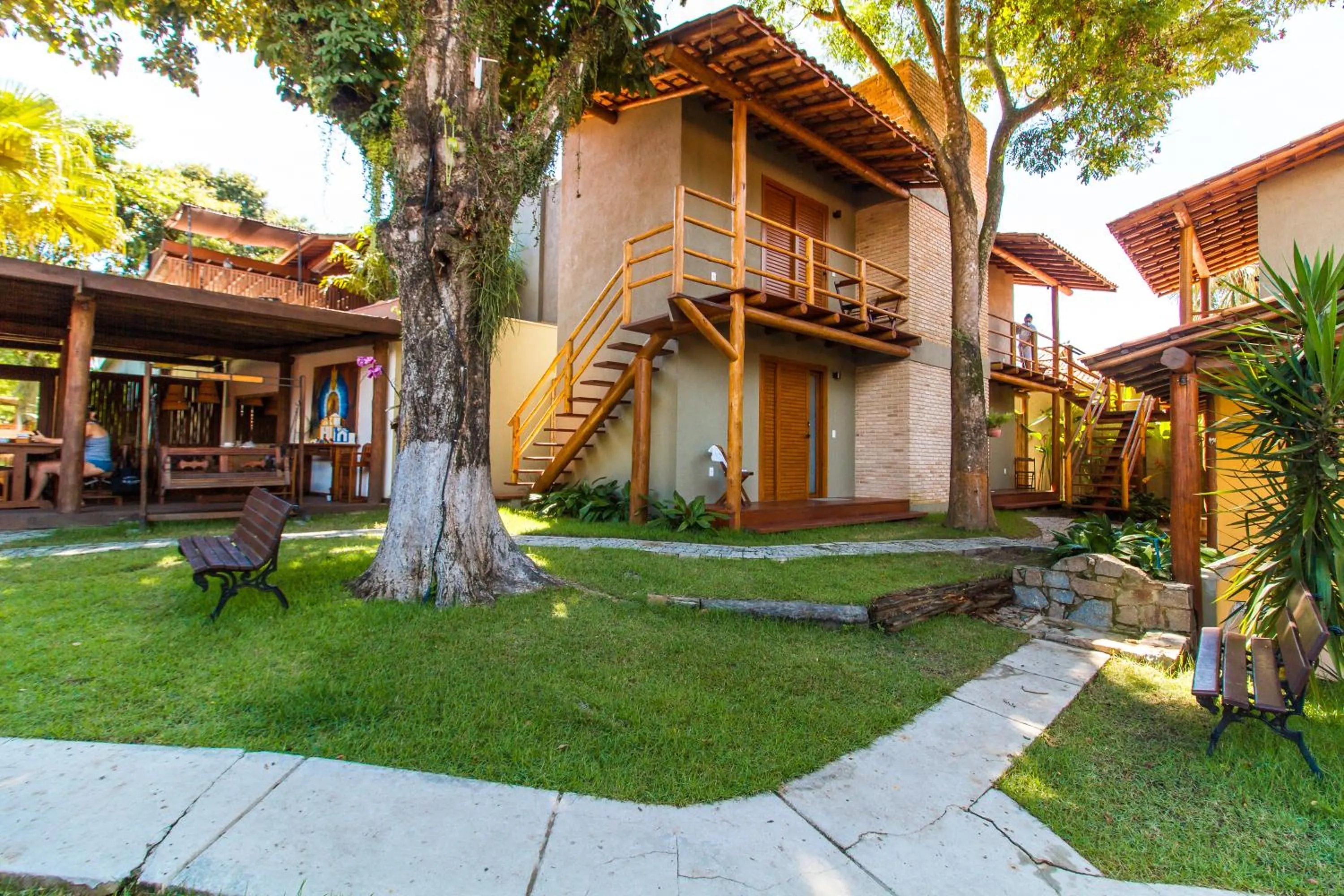 Property building in Tororao Hotel Pousada