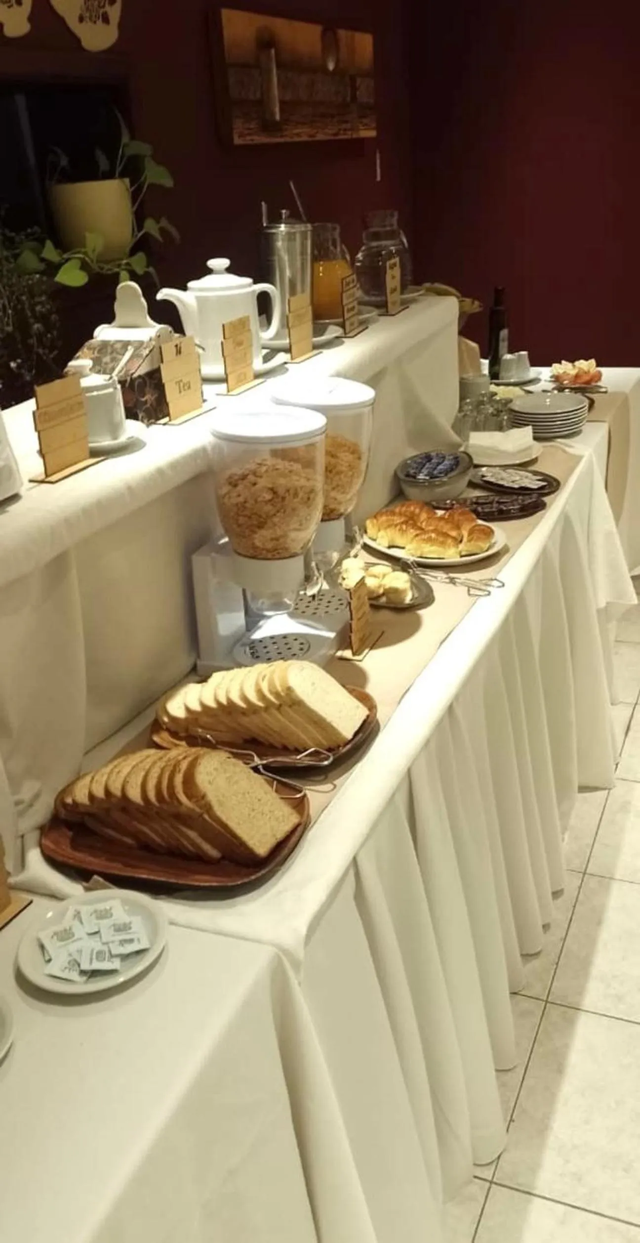 Breakfast in Lar Aike