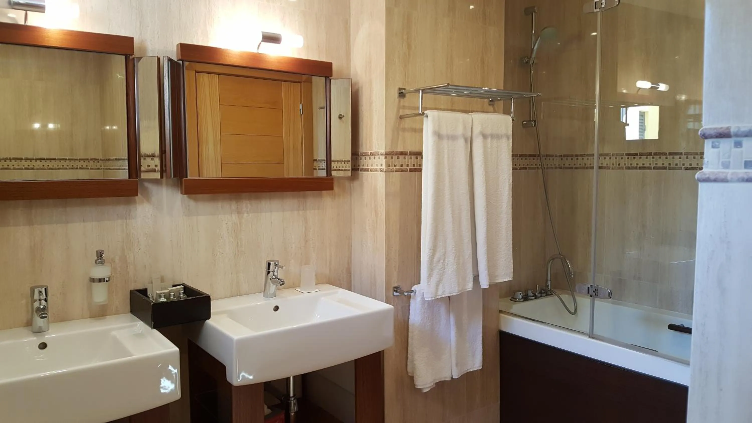 Toilet in Cascade Wellness Resort