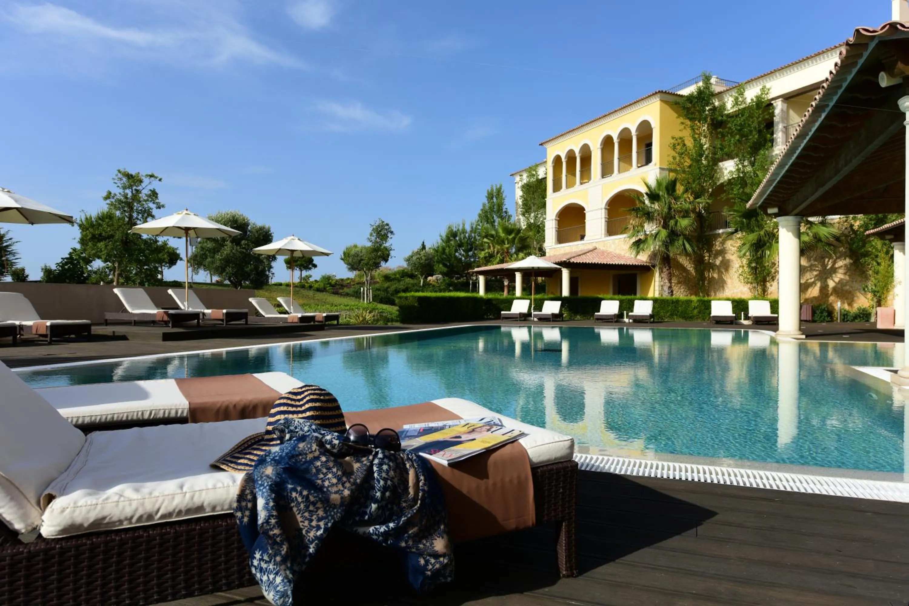 Swimming pool in Cascade Wellness Resort