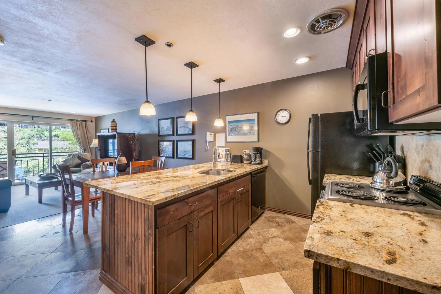 Treasure Mountain Inn