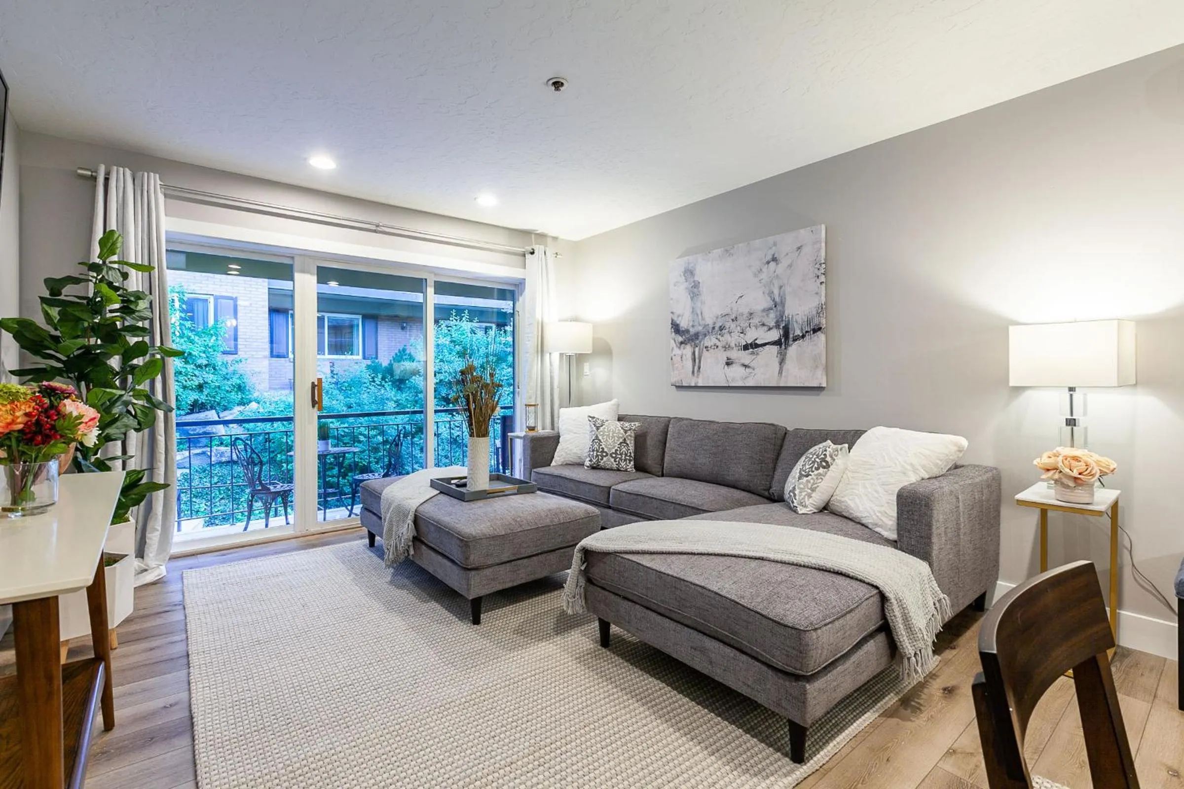 Bed in Treasure Mountain Inn