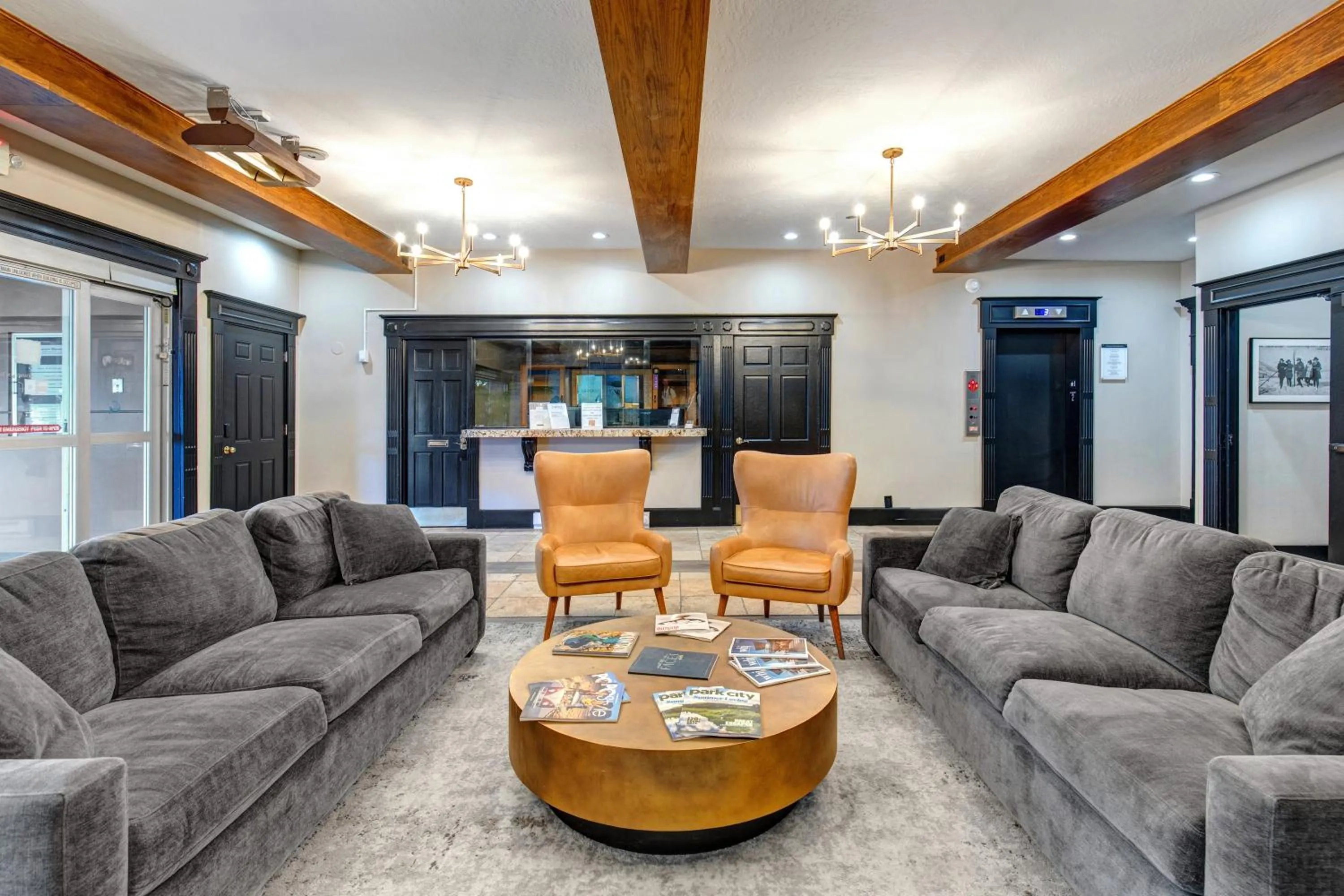 Treasure Mountain Inn