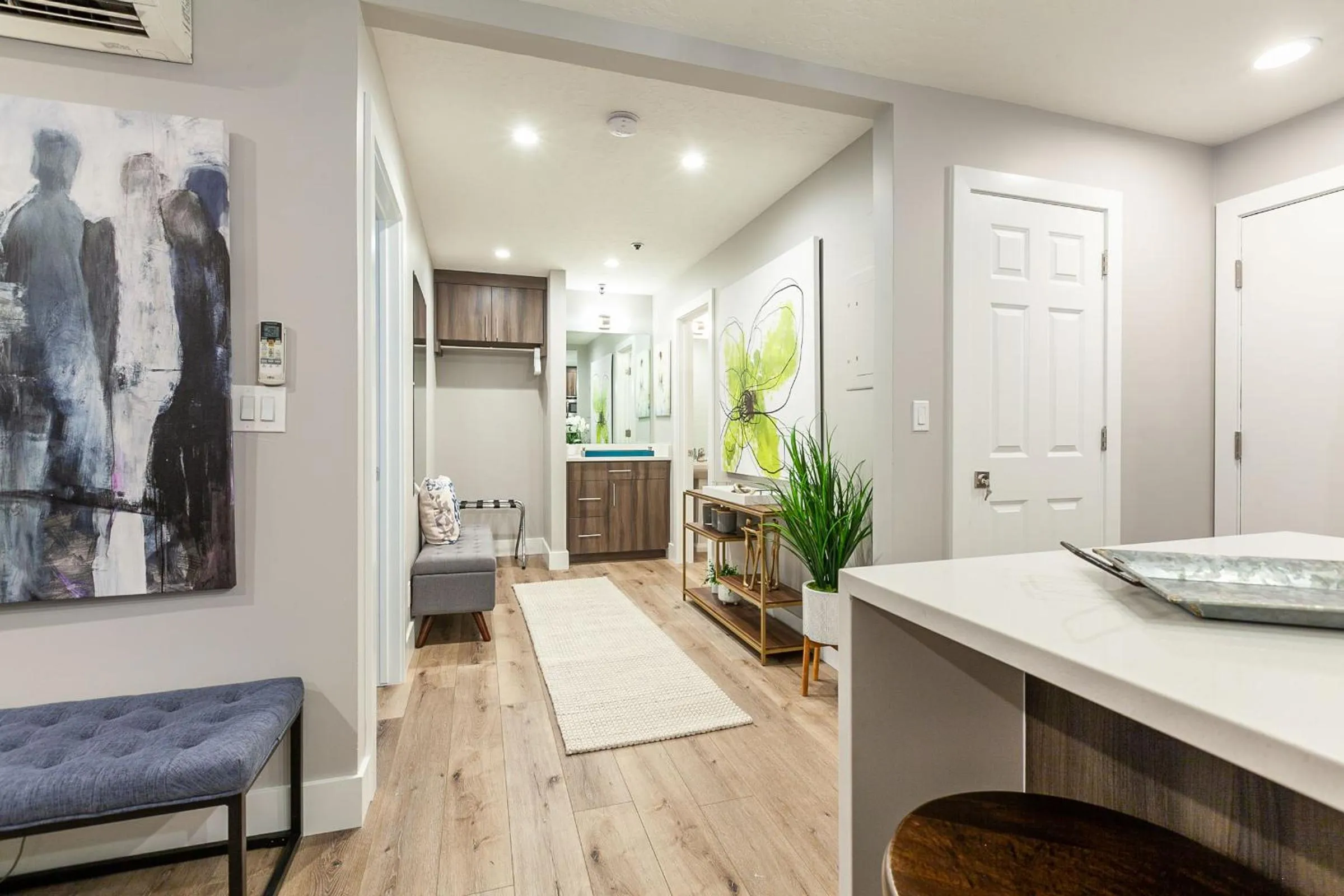 Treasure Mountain Inn